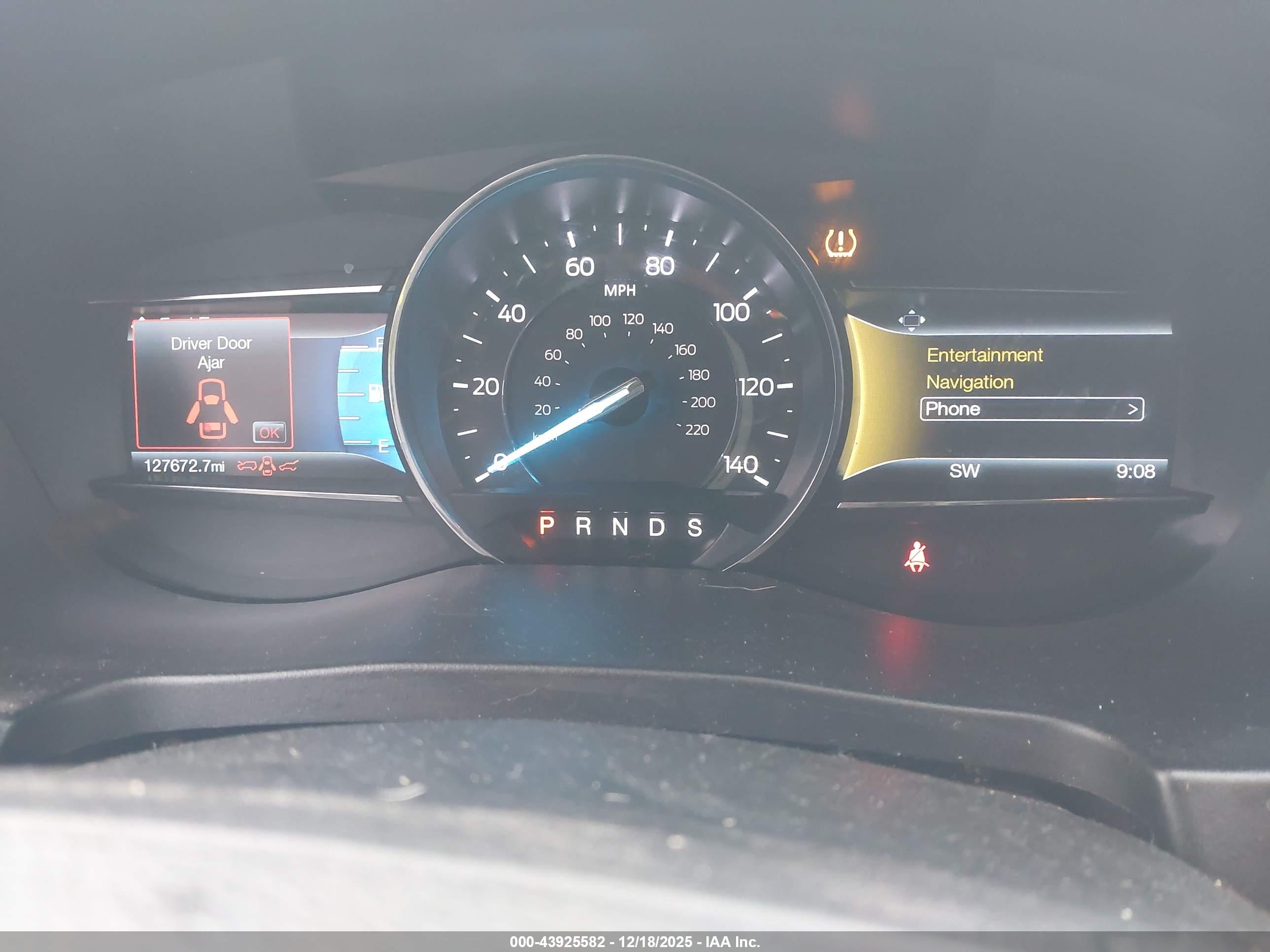 FORD EXPLORER image 7