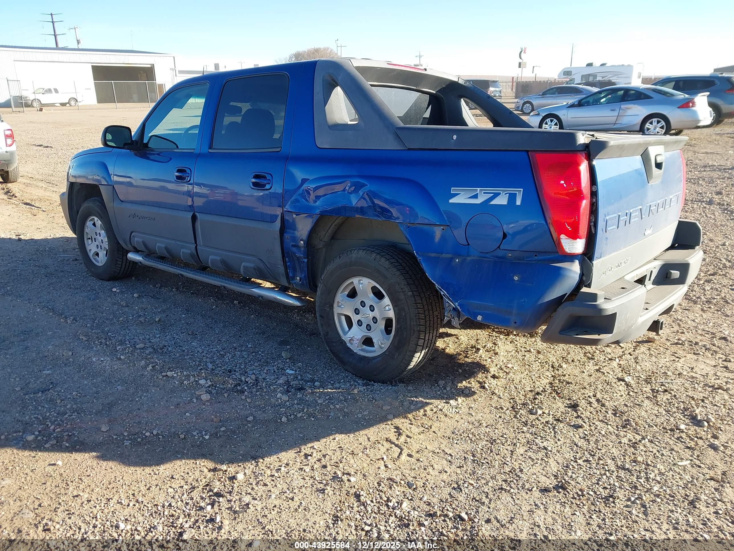 CHEVROLET AVALANCHE image 3