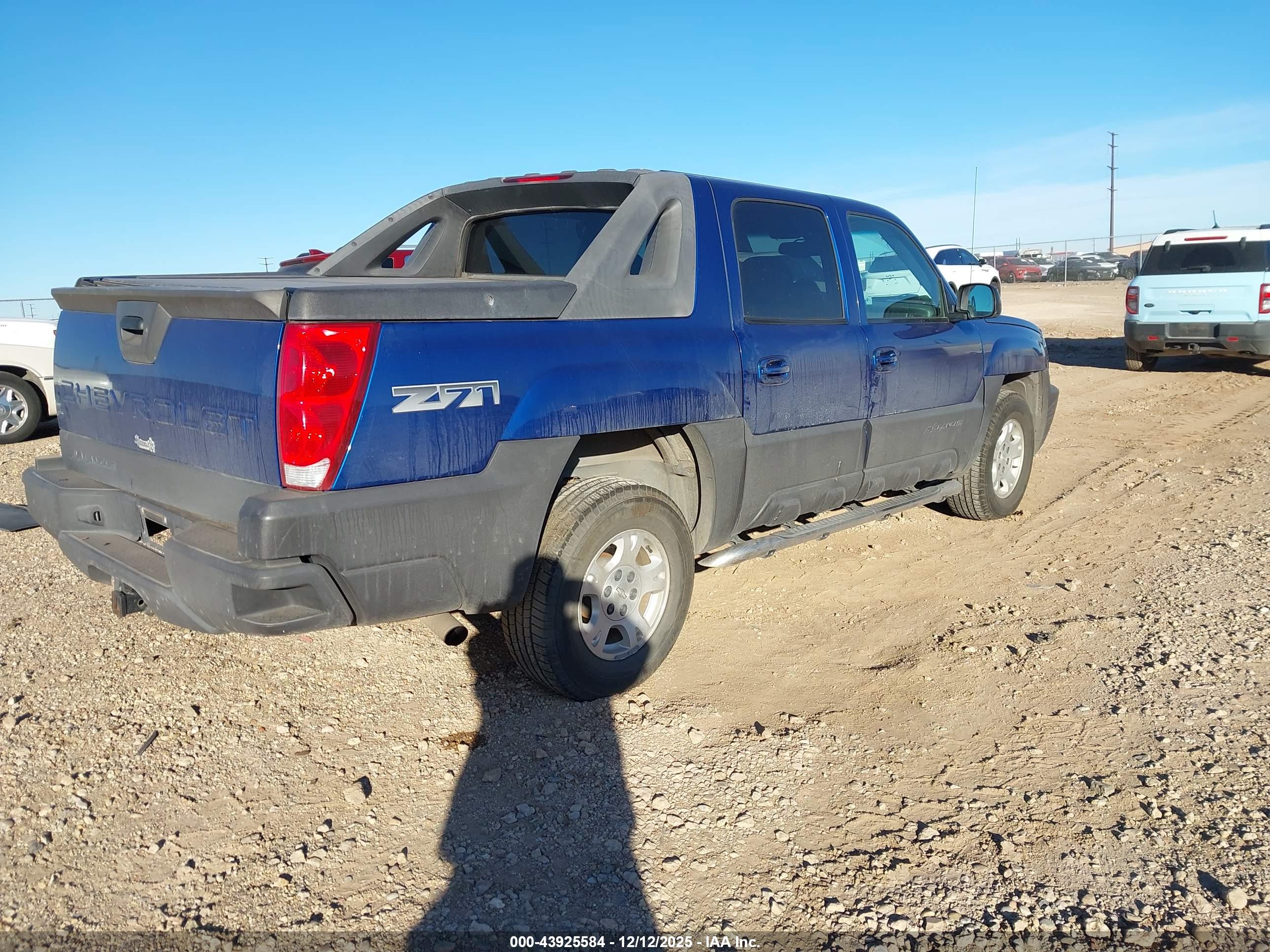 CHEVROLET AVALANCHE image 4