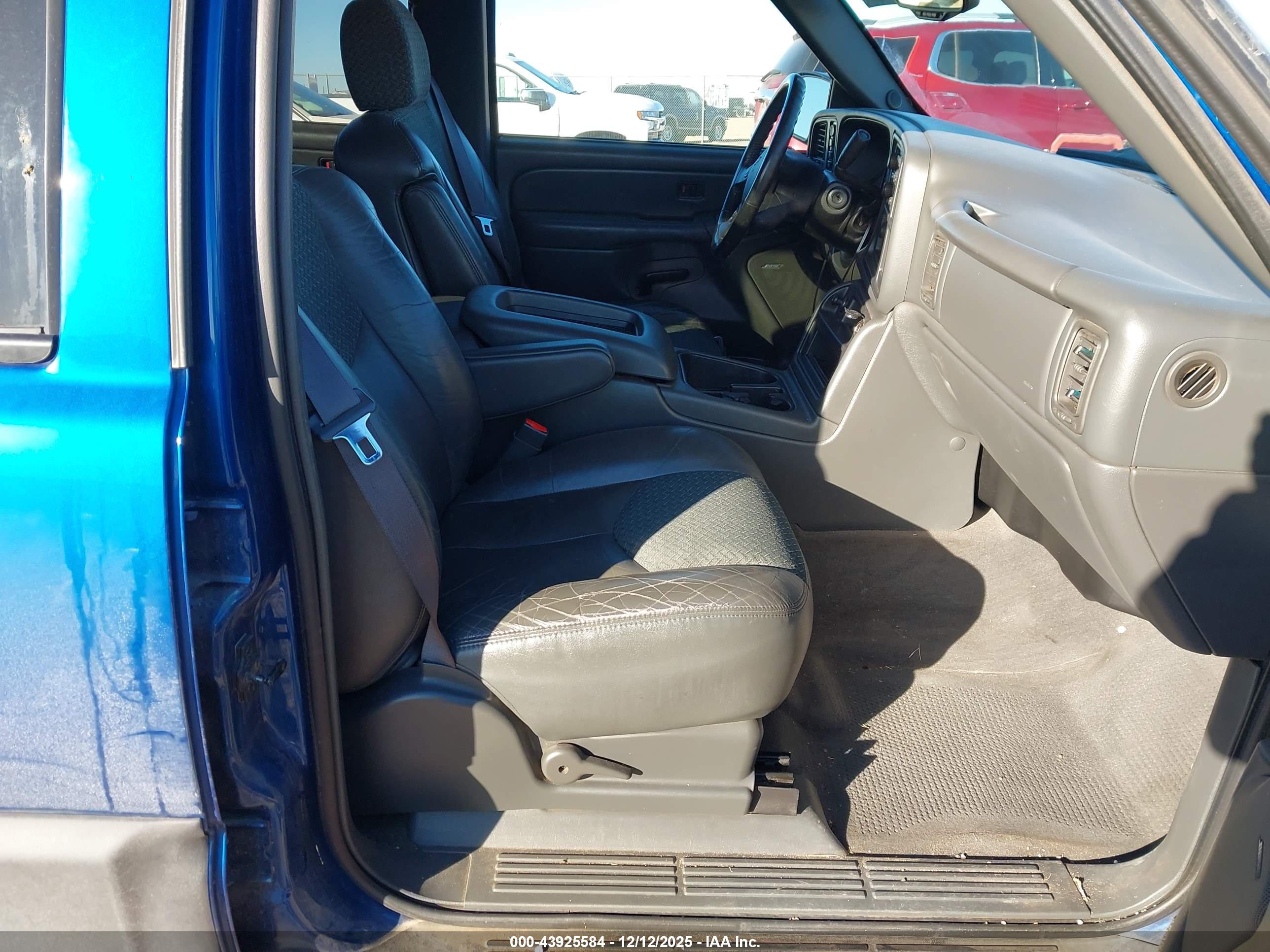 CHEVROLET AVALANCHE image 5