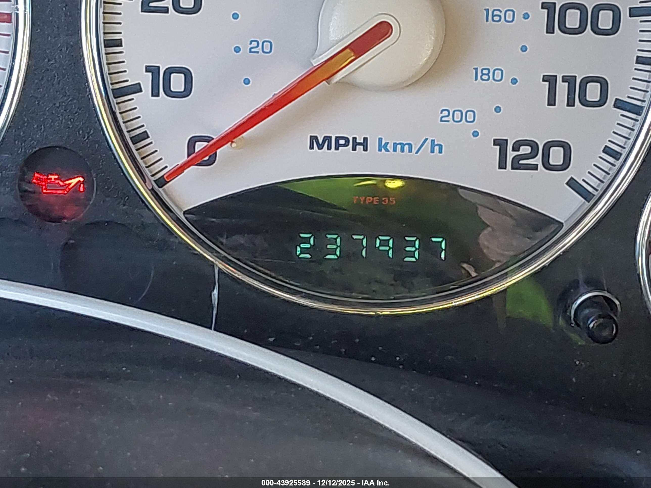 JEEP LIBERTY image 7