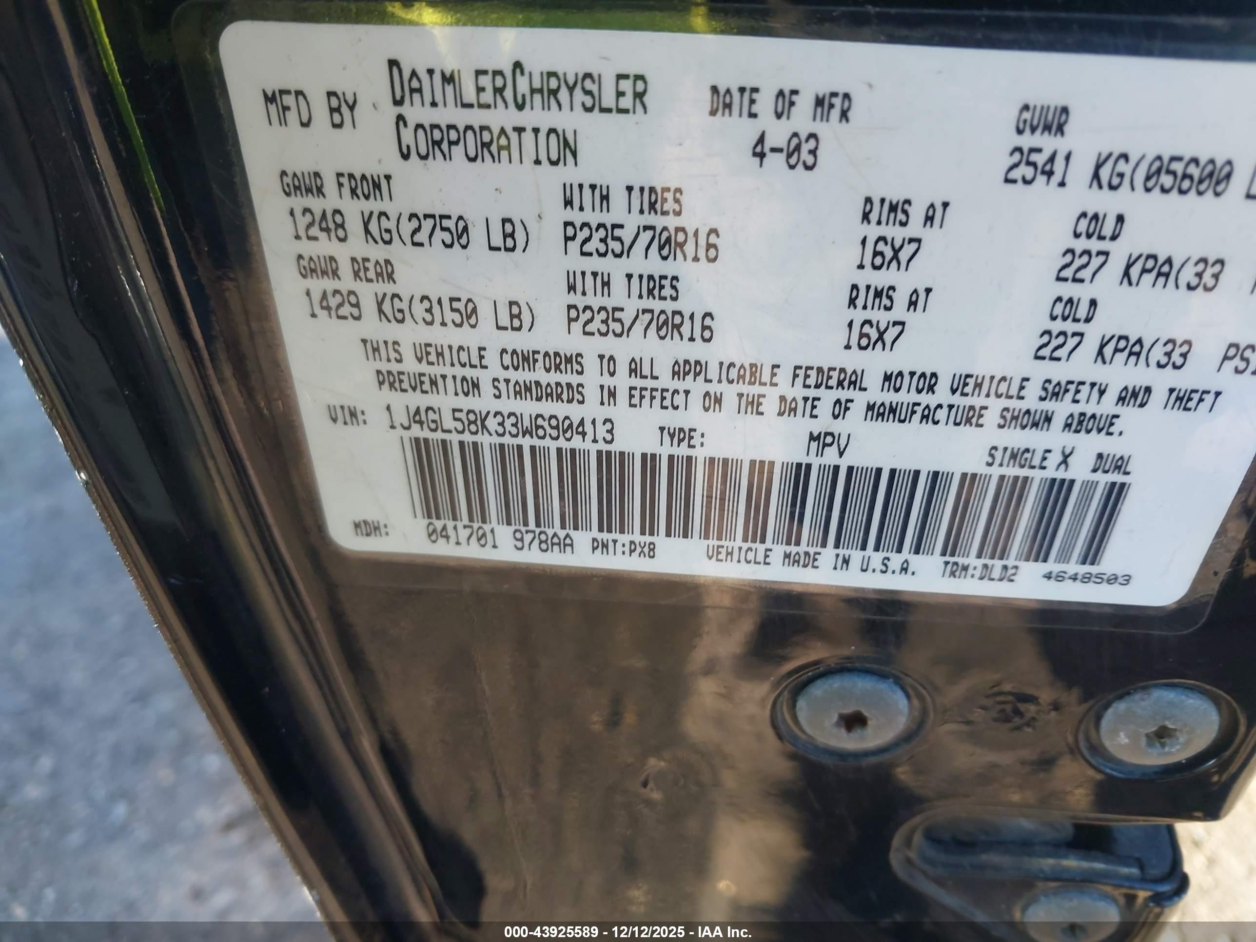JEEP LIBERTY image 9