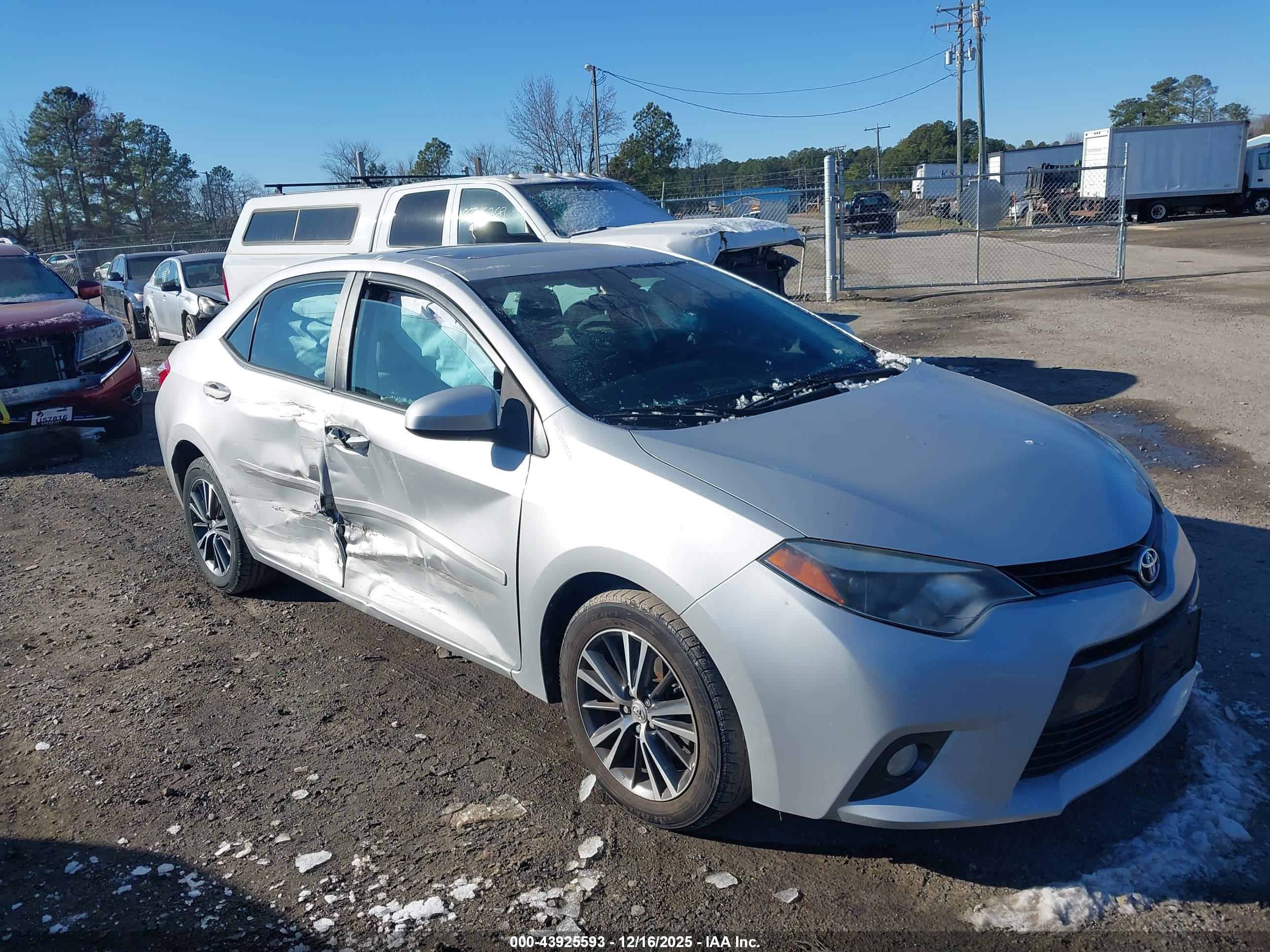 TOYOTA COROLLA image 6