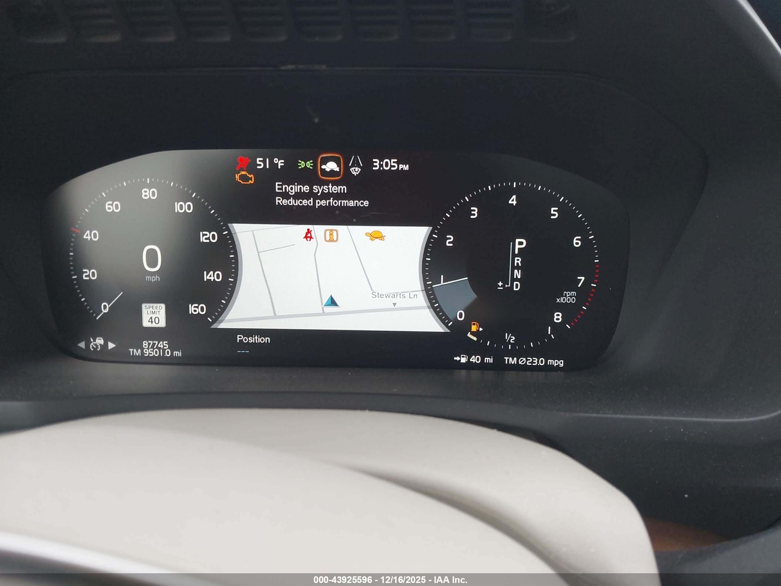 VOLVO XC90 image 7