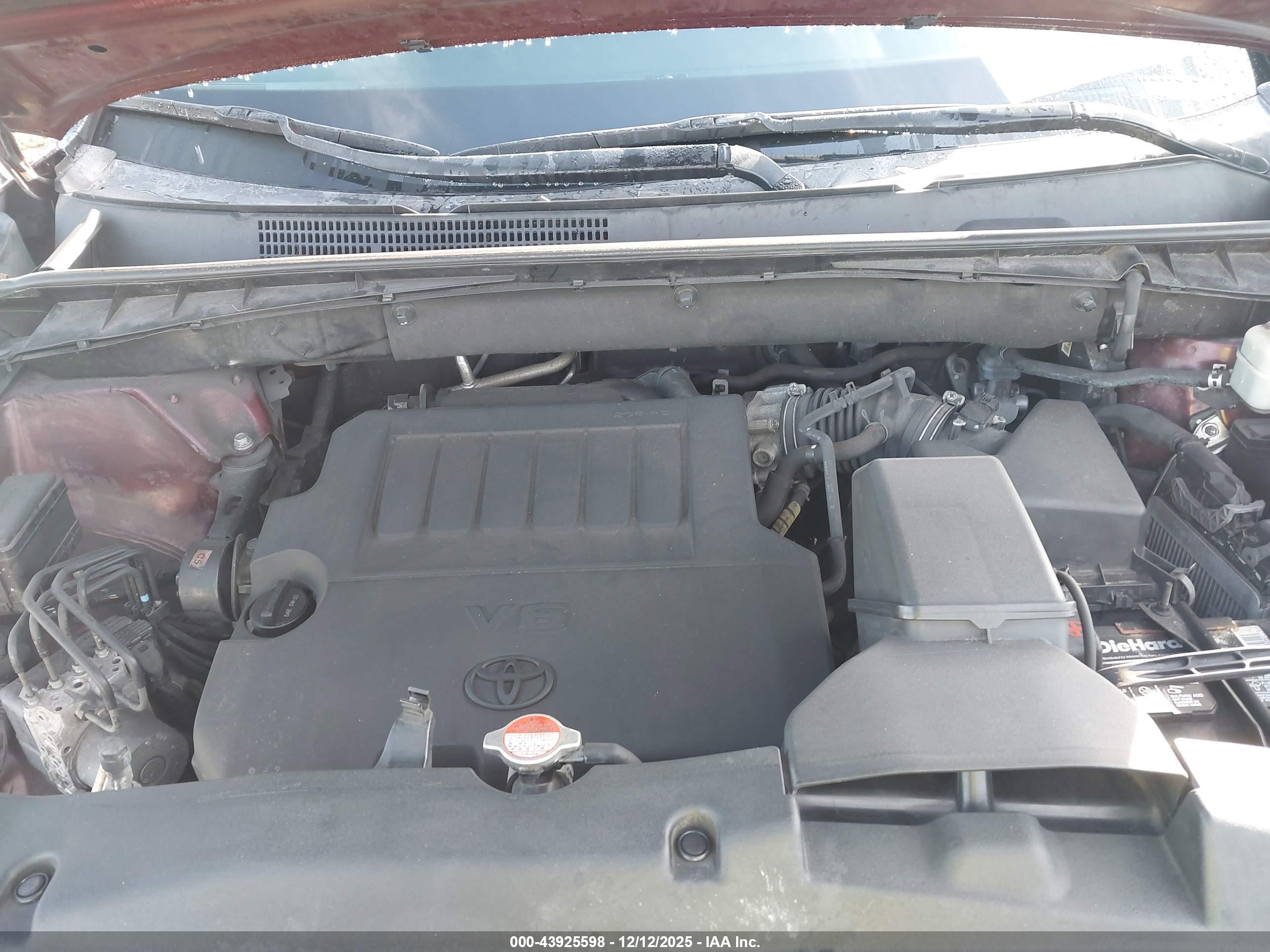 TOYOTA HIGHLANDER image 10