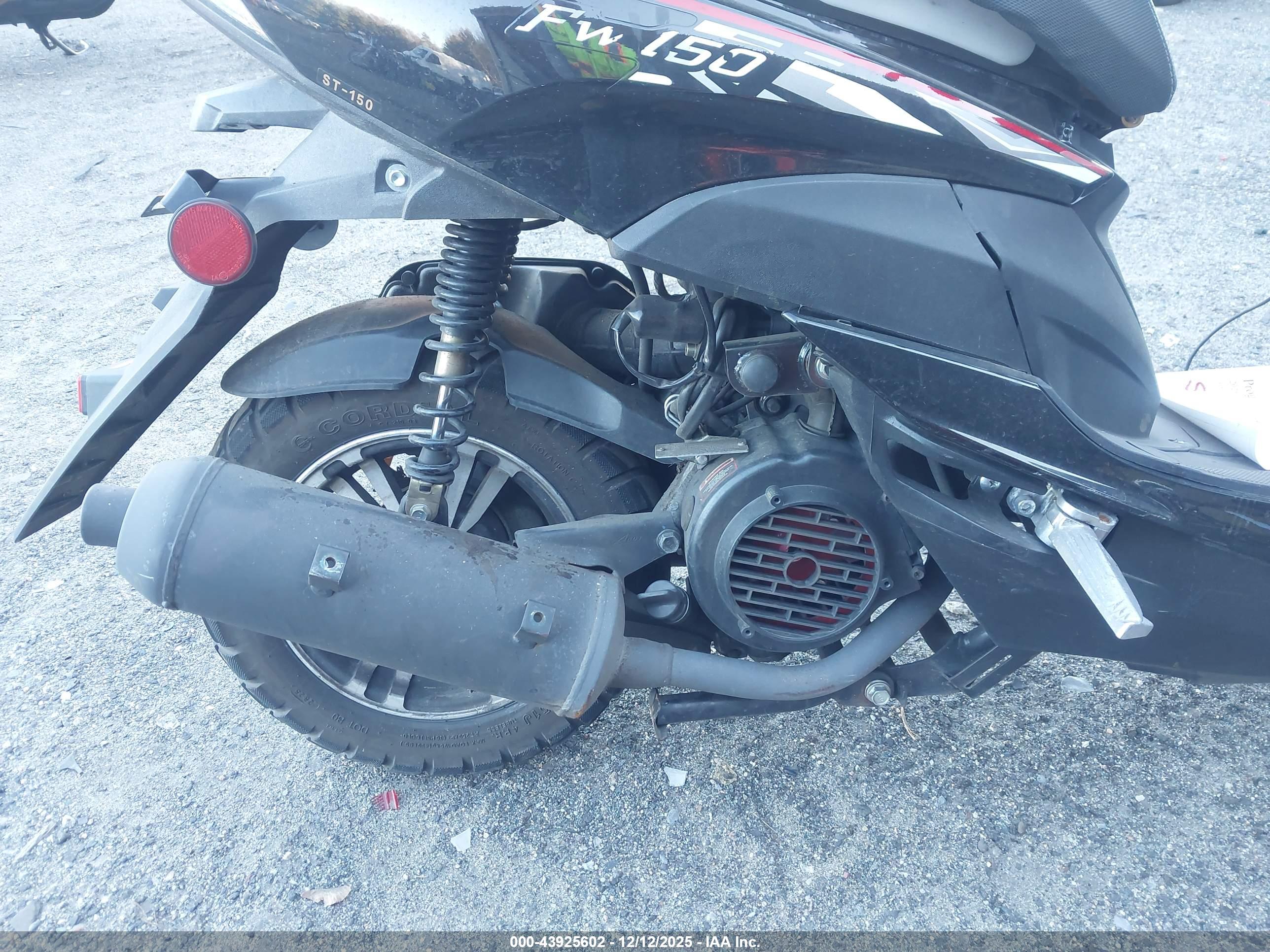 TZTC SCOOTER image 8