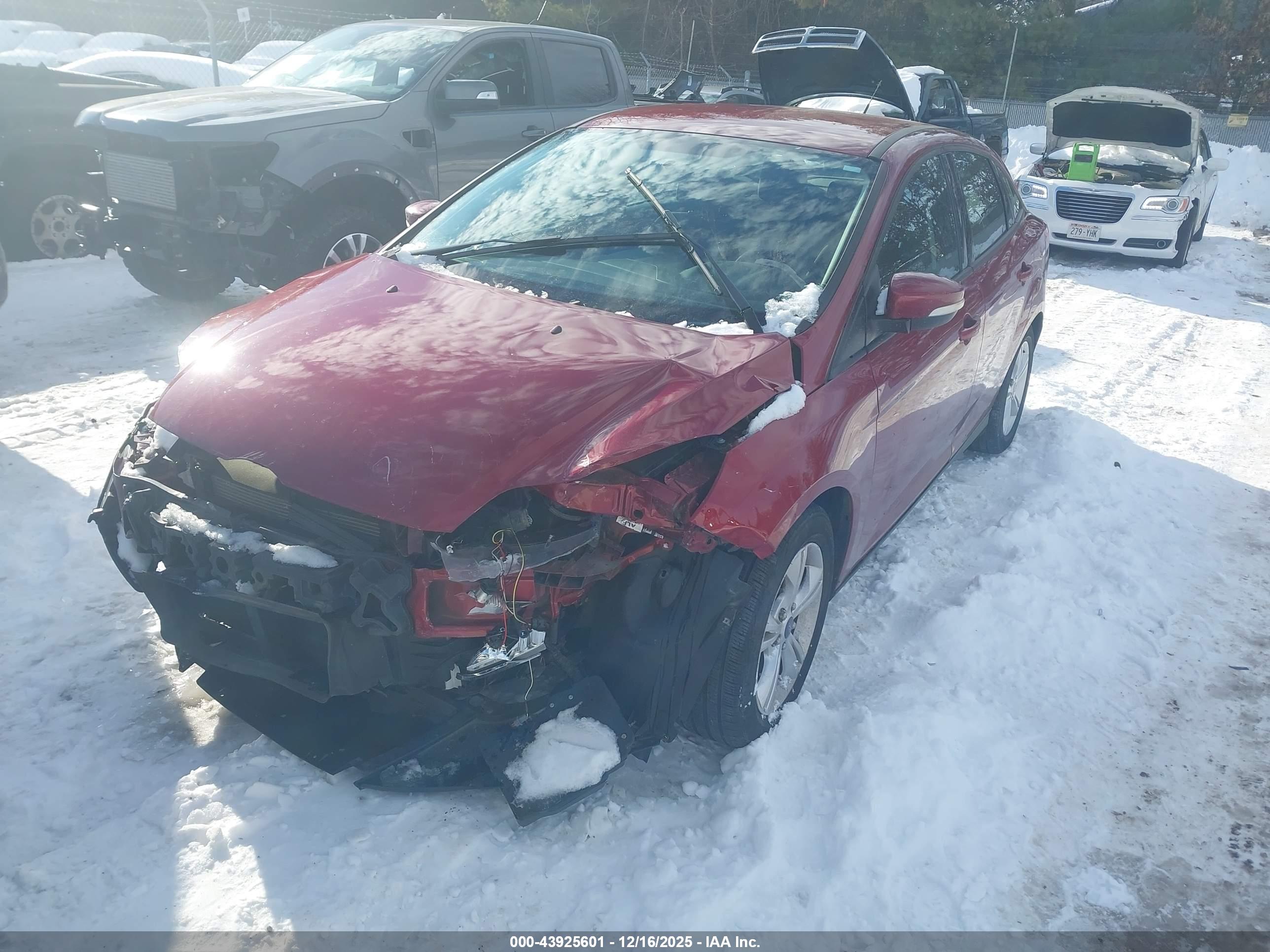 FORD FOCUS image 2