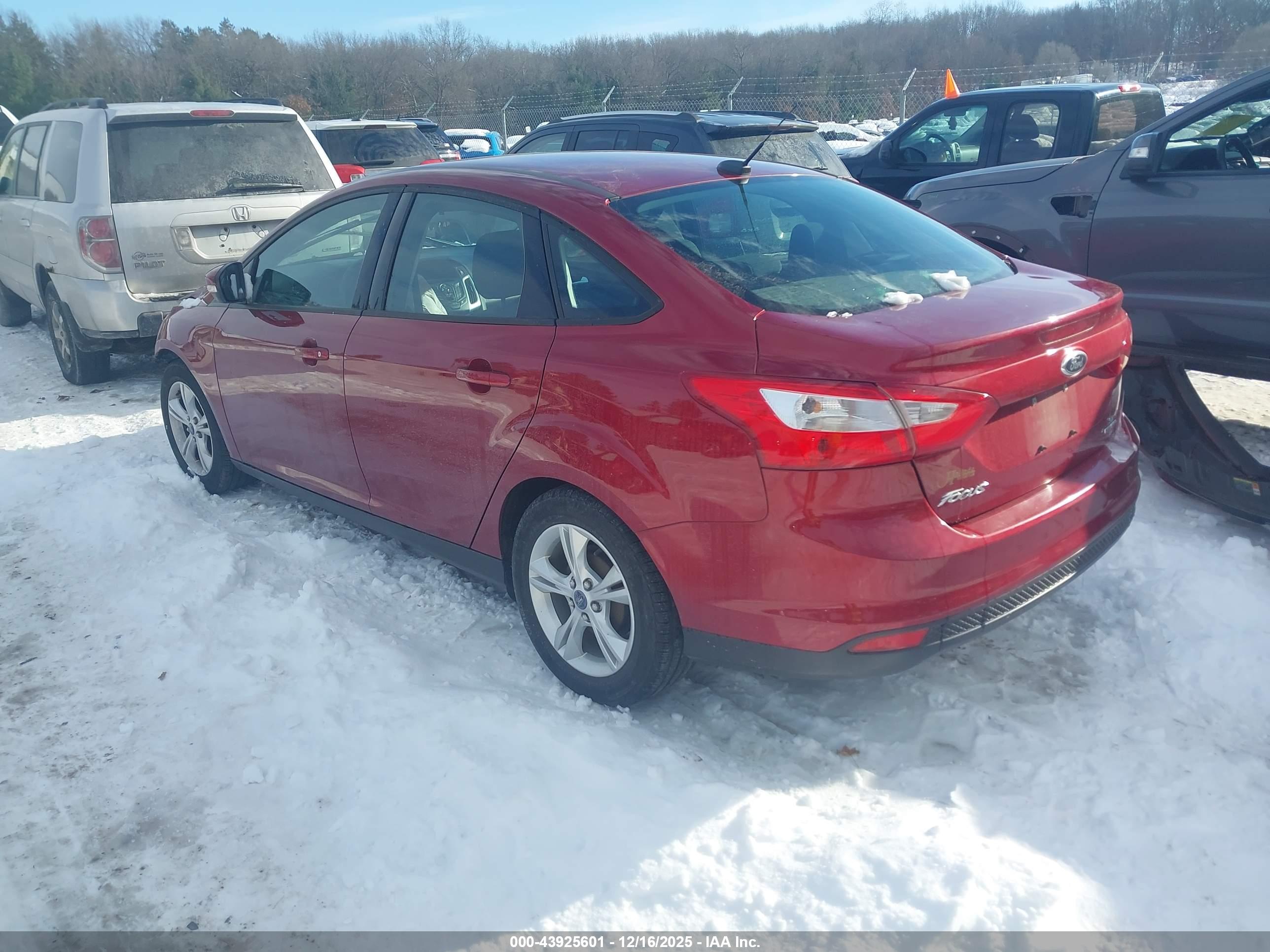 FORD FOCUS image 3