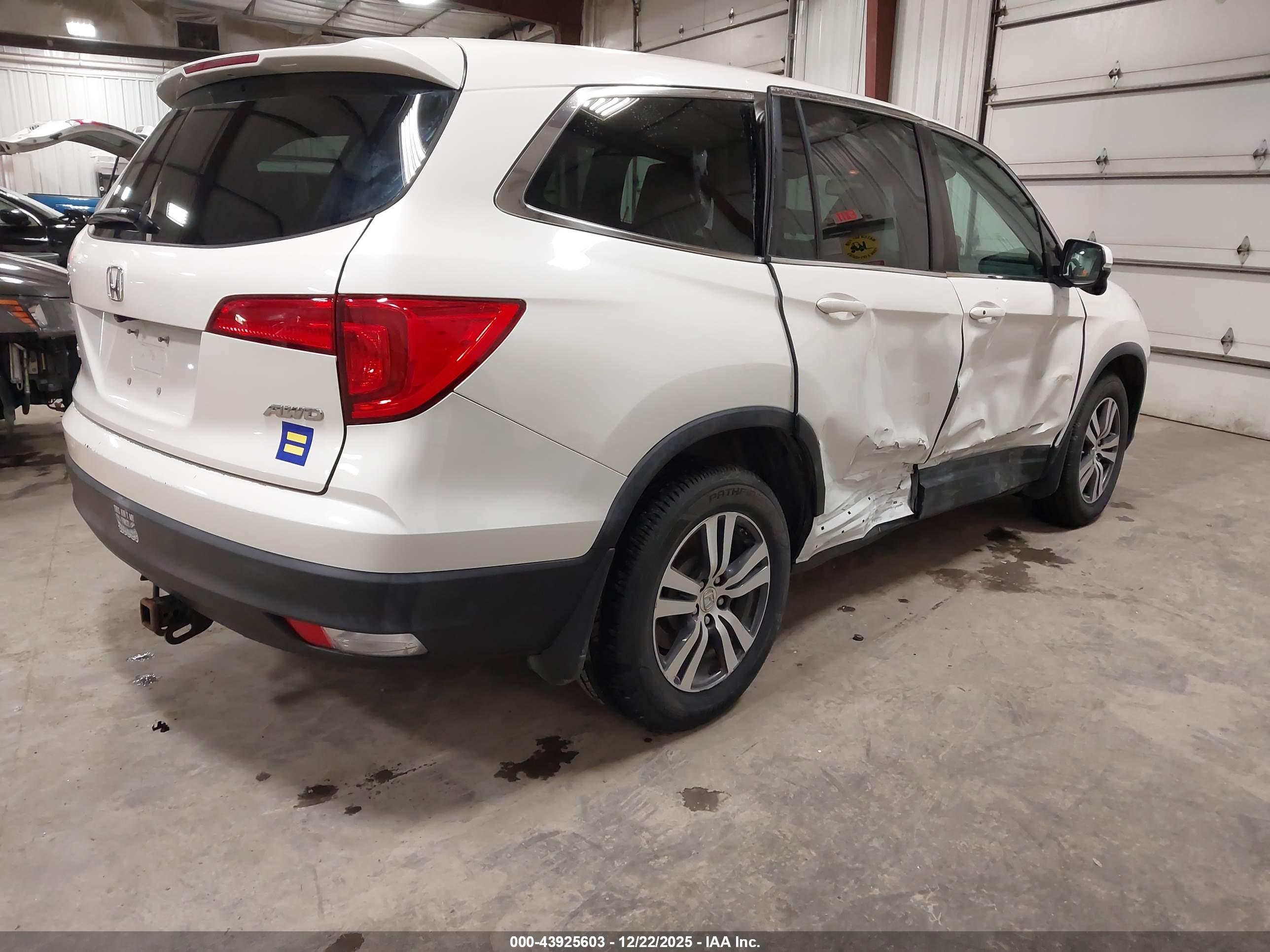 HONDA PILOT image 4