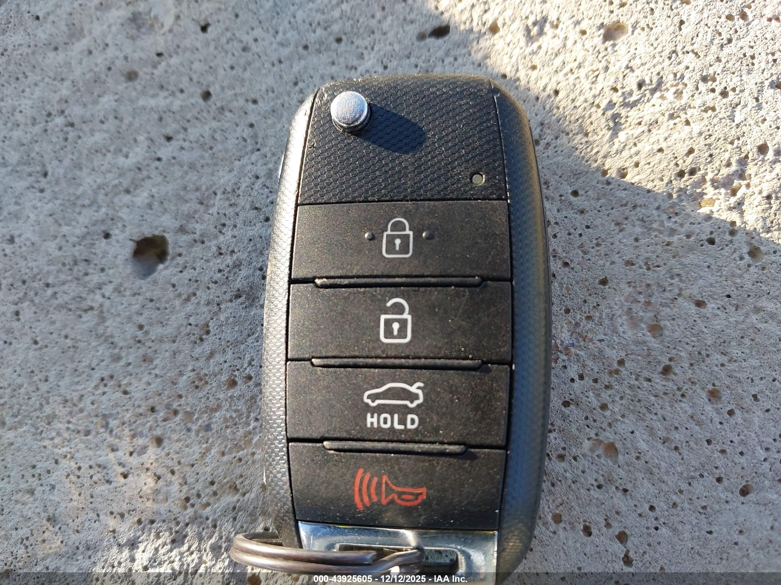 KIA RIO image 11
