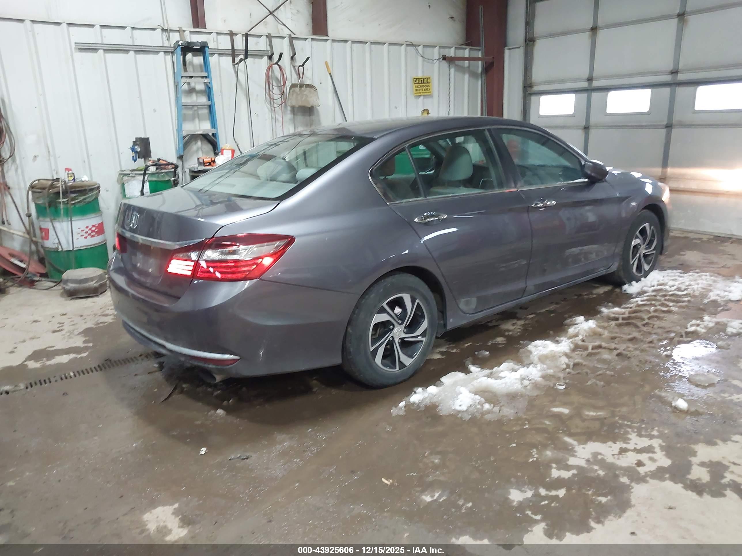 HONDA ACCORD image 4