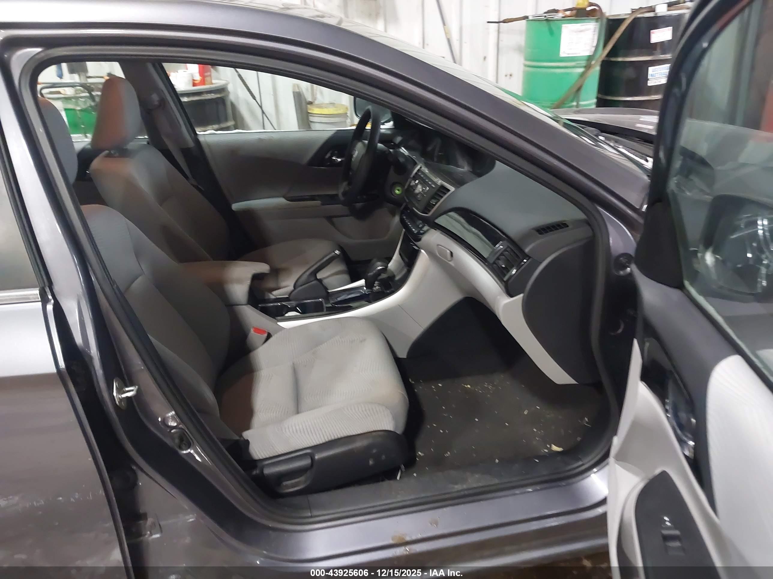 HONDA ACCORD image 5