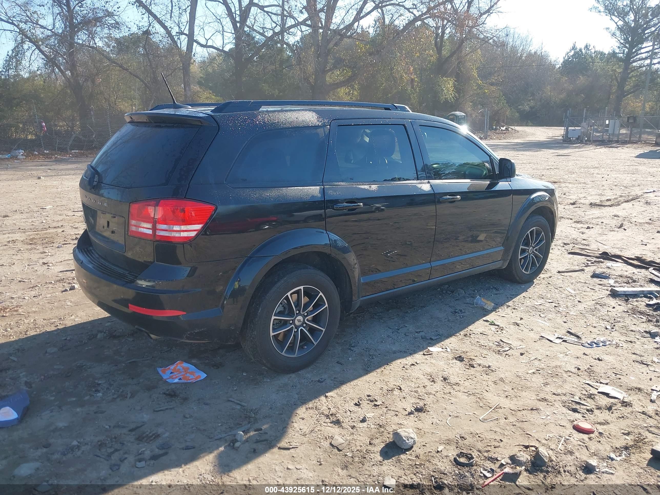 DODGE JOURNEY image 4