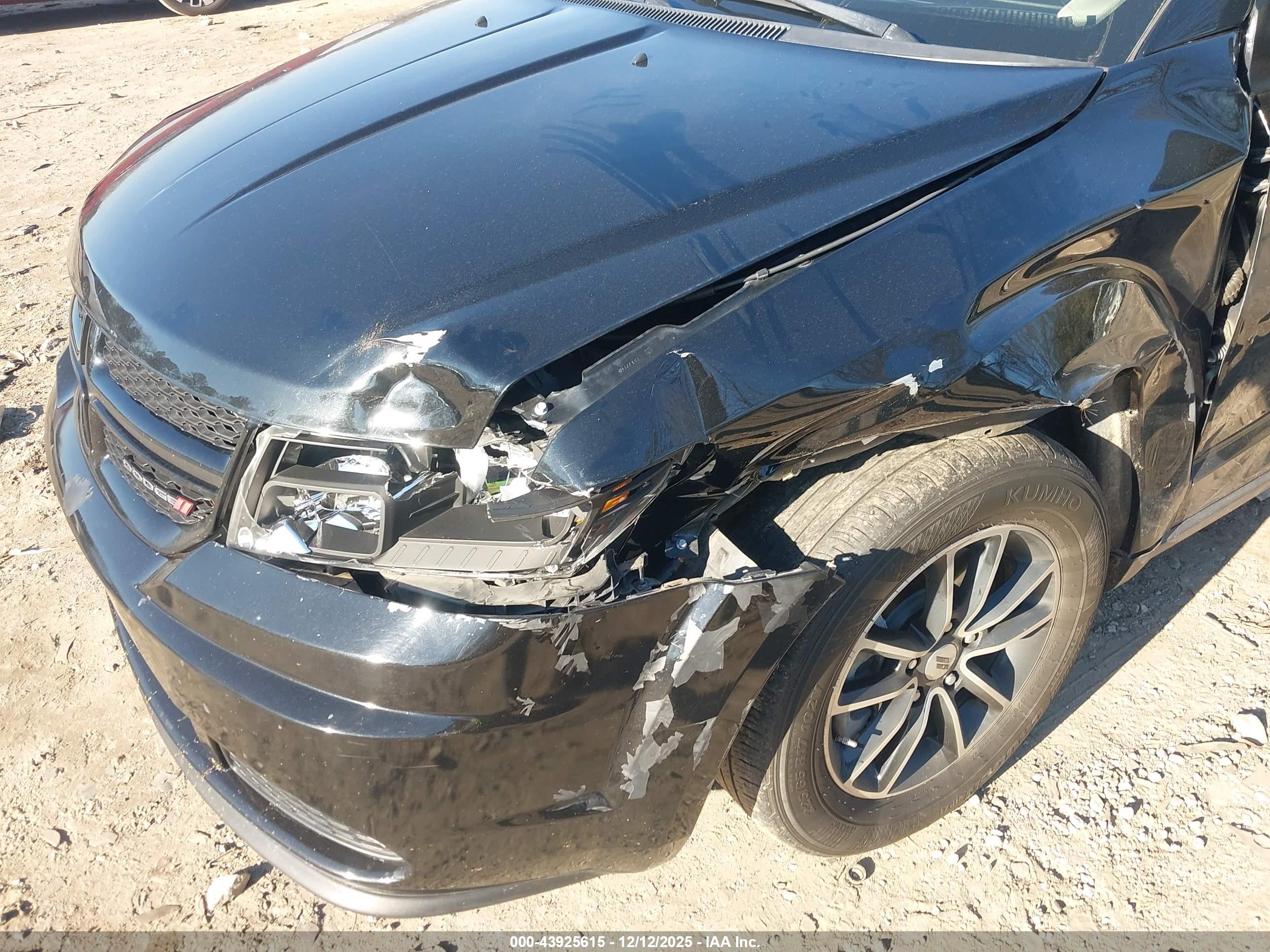 DODGE JOURNEY image 6