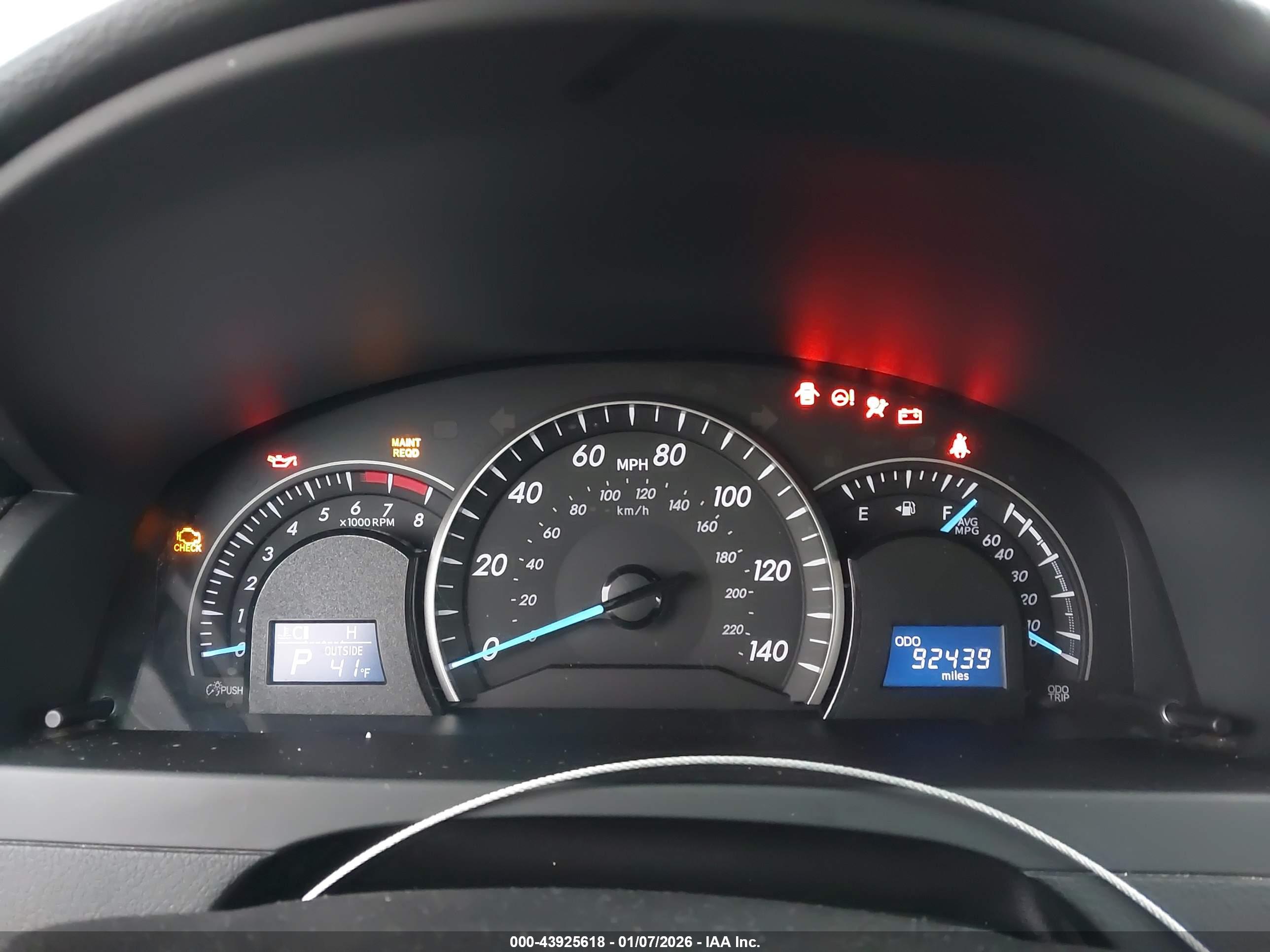 TOYOTA CAMRY image 7