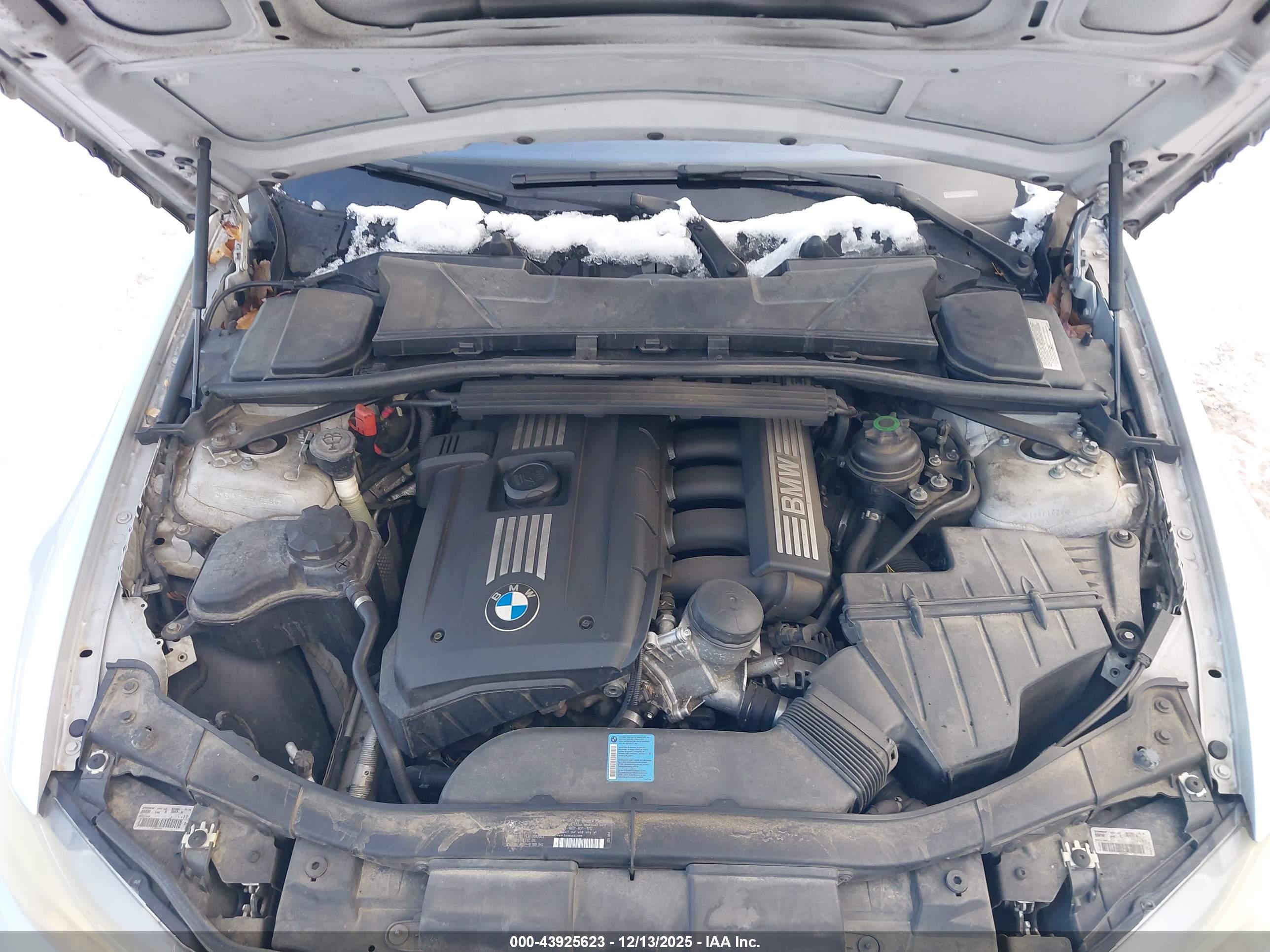 BMW 328I image 10