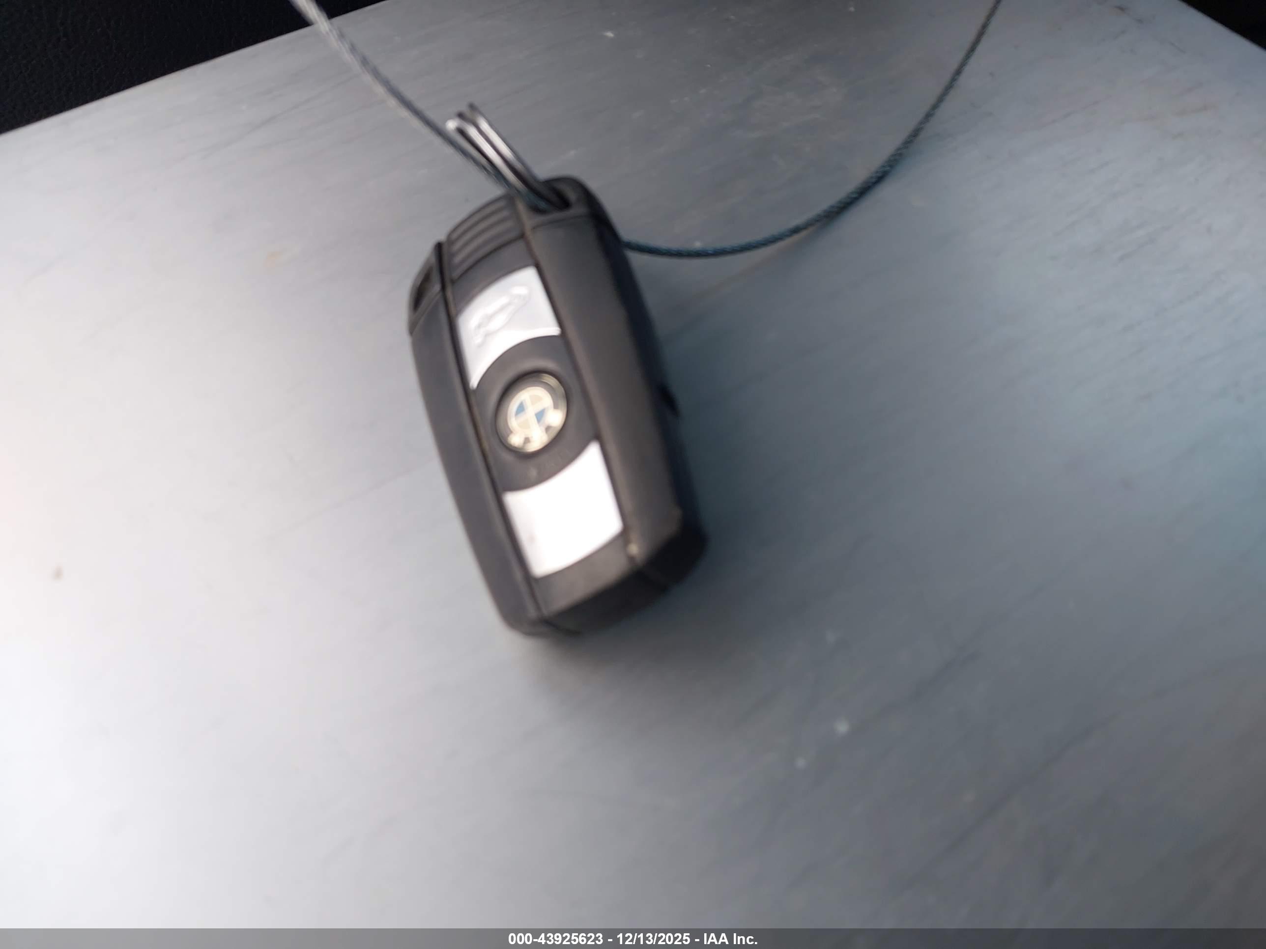 BMW 328I image 11
