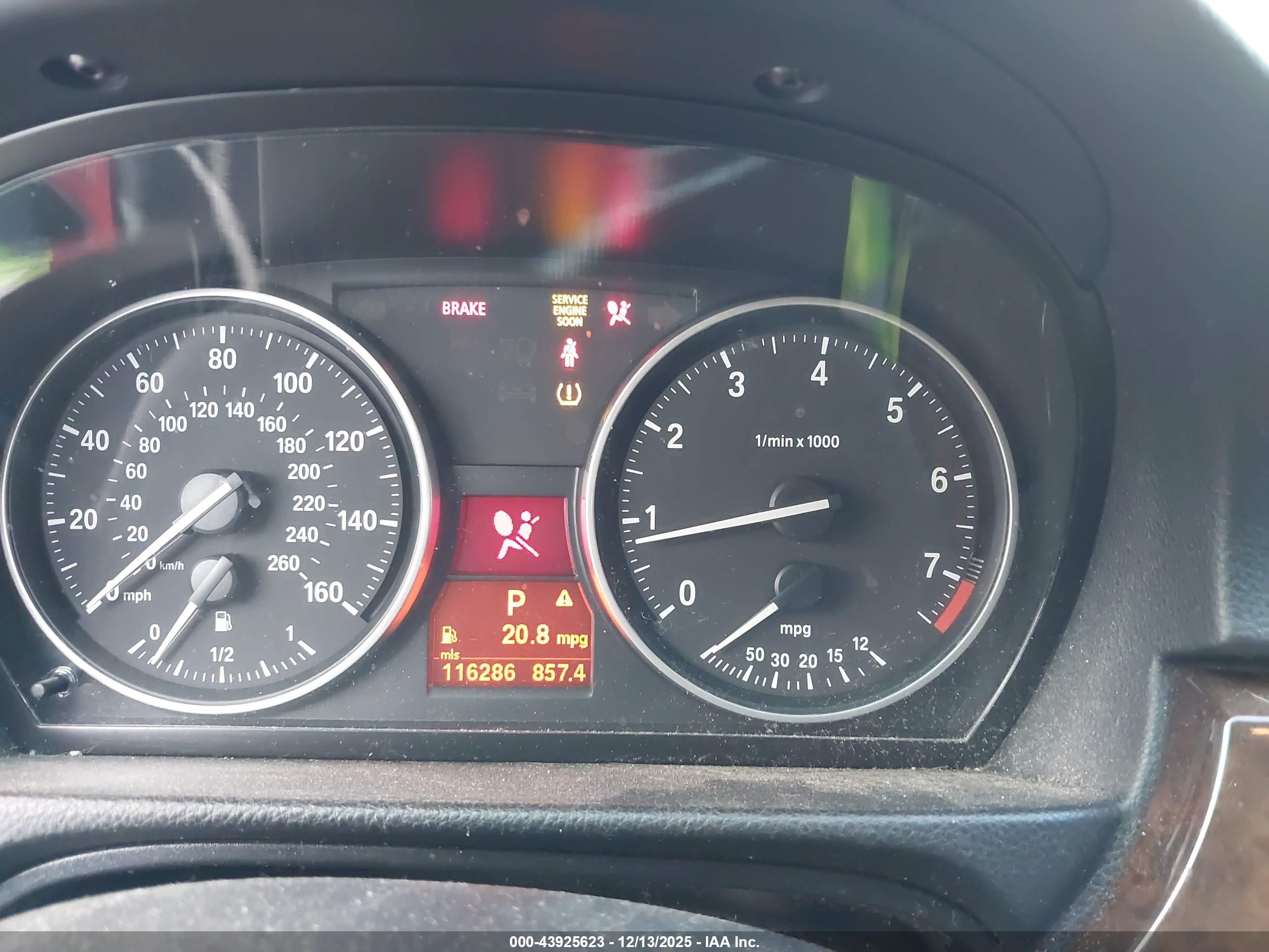 BMW 328I image 7