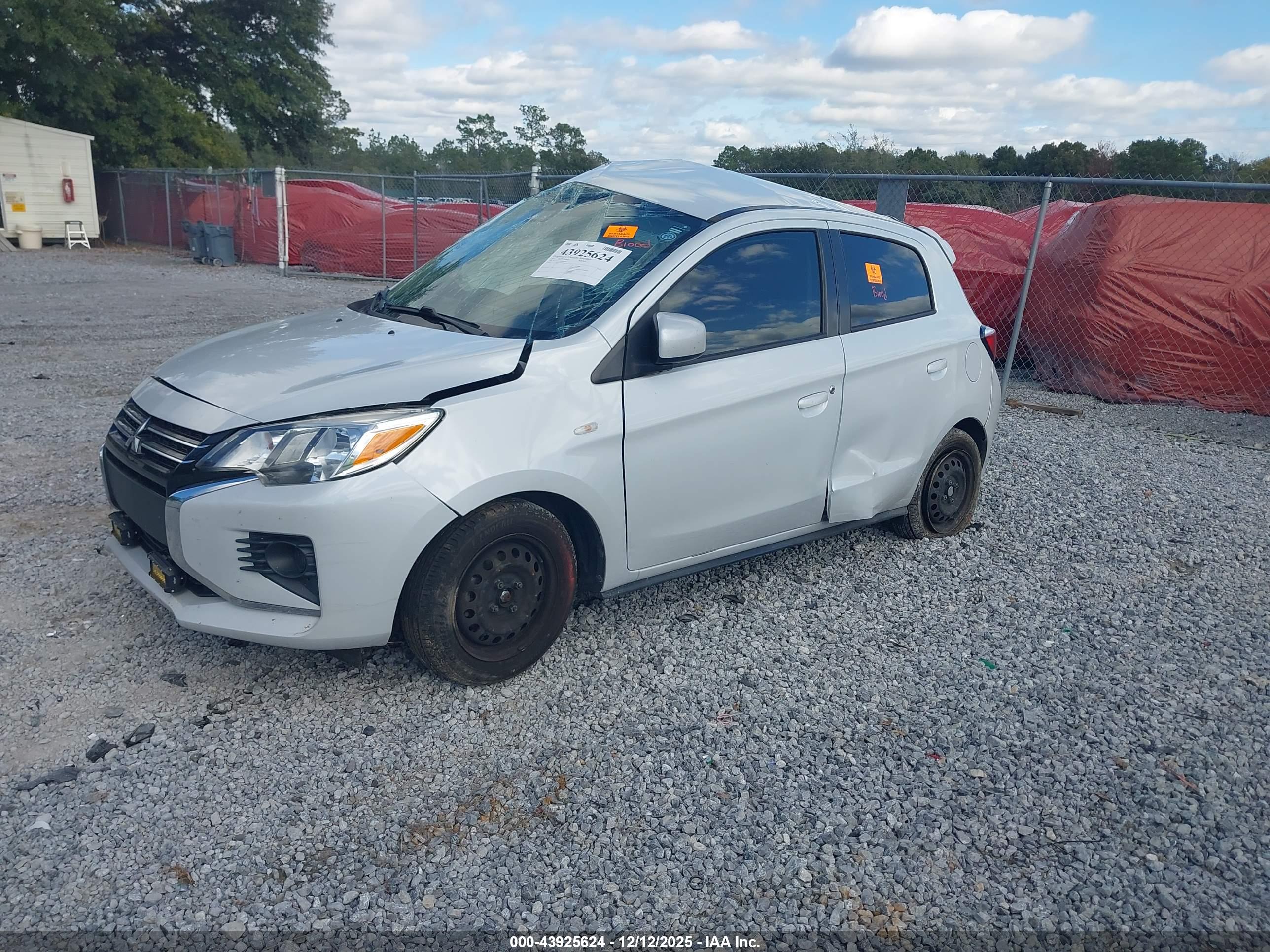 MITSUBISHI MIRAGE image 2