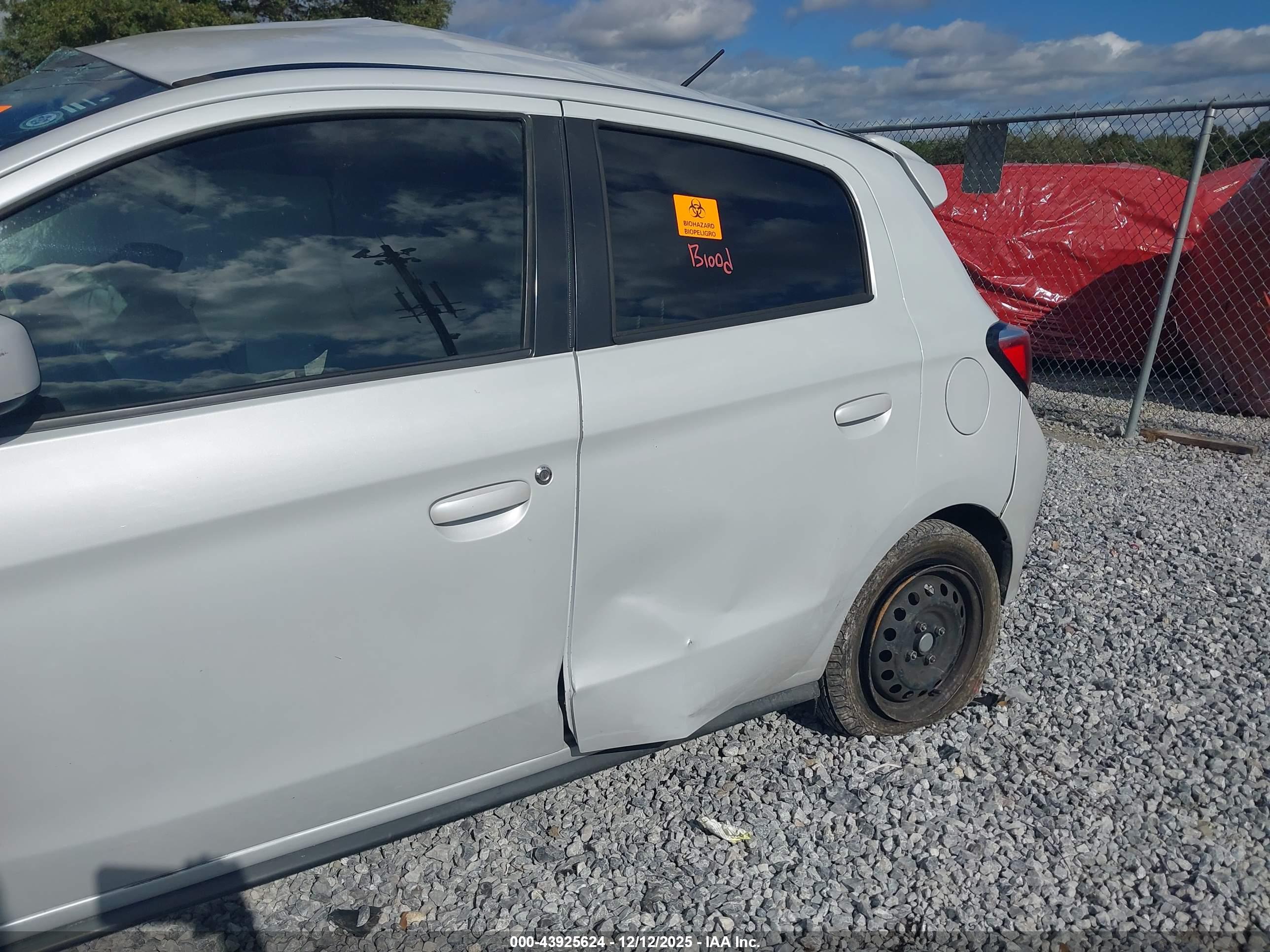 MITSUBISHI MIRAGE image 6