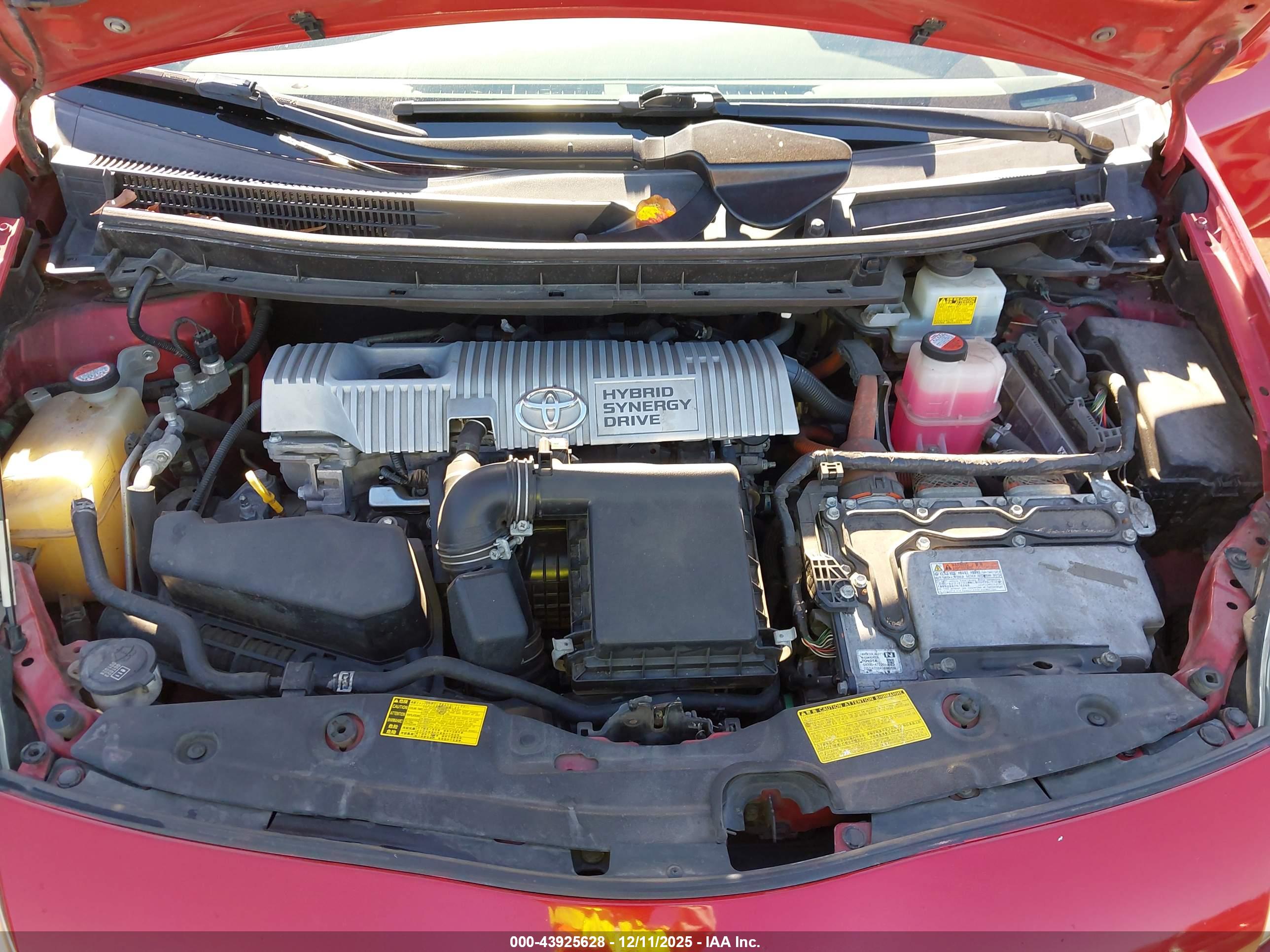 TOYOTA PRIUS image 10