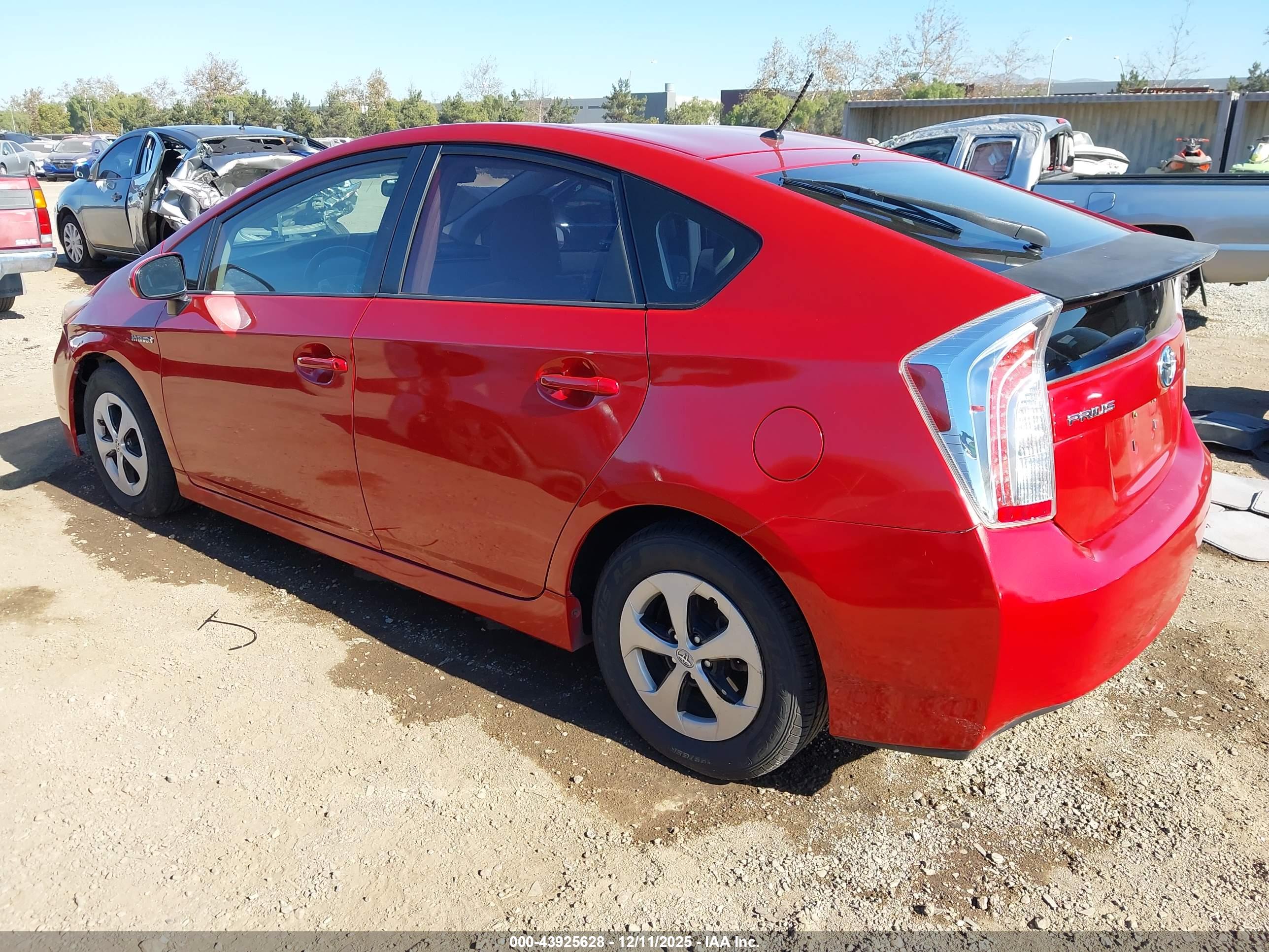 TOYOTA PRIUS image 3