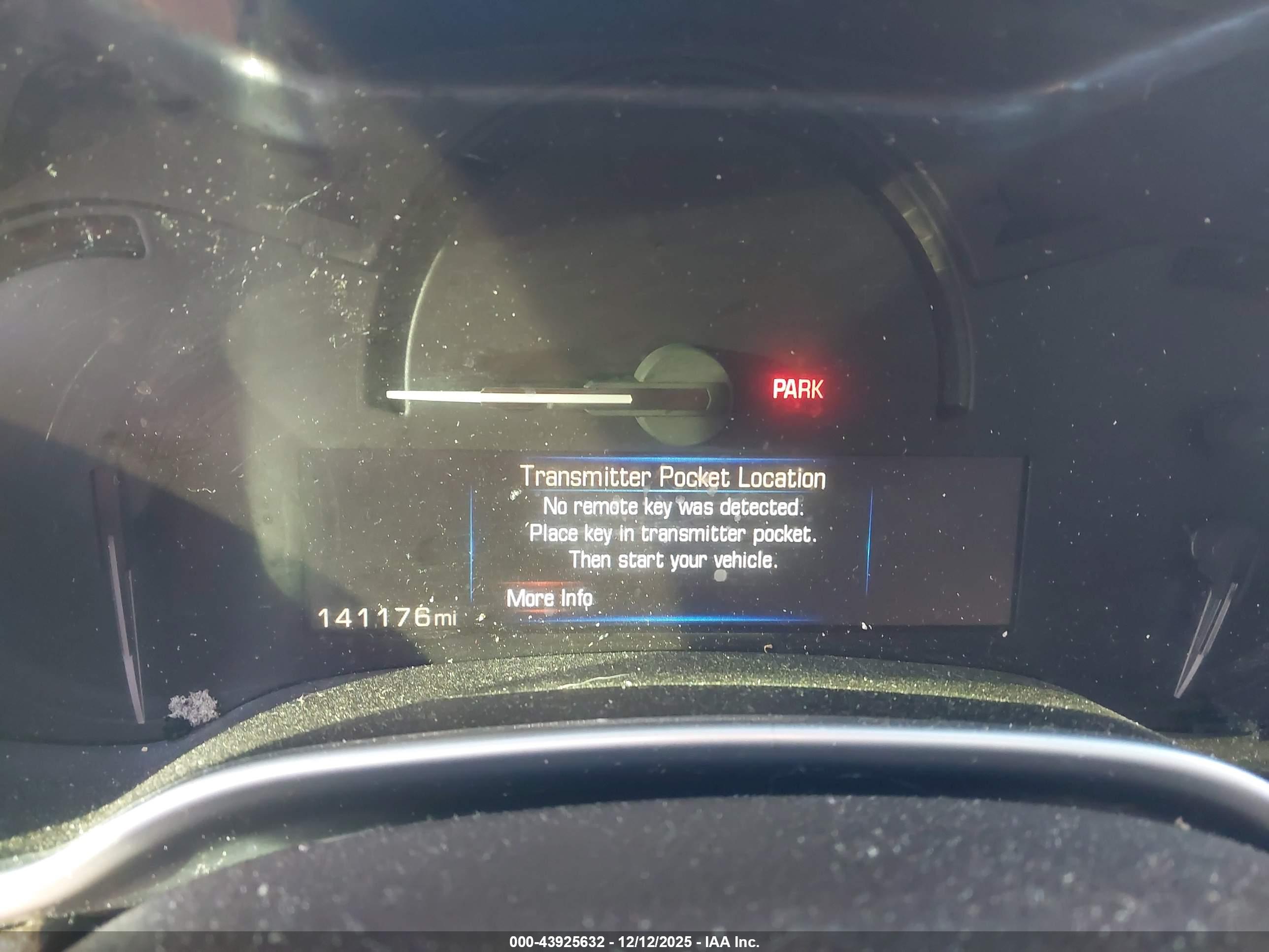 CADILLAC SRX image 7