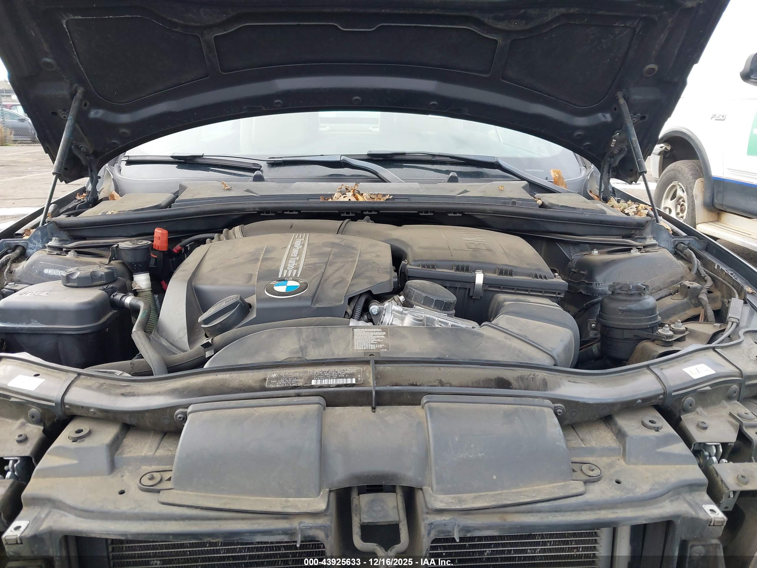 BMW 335I image 10