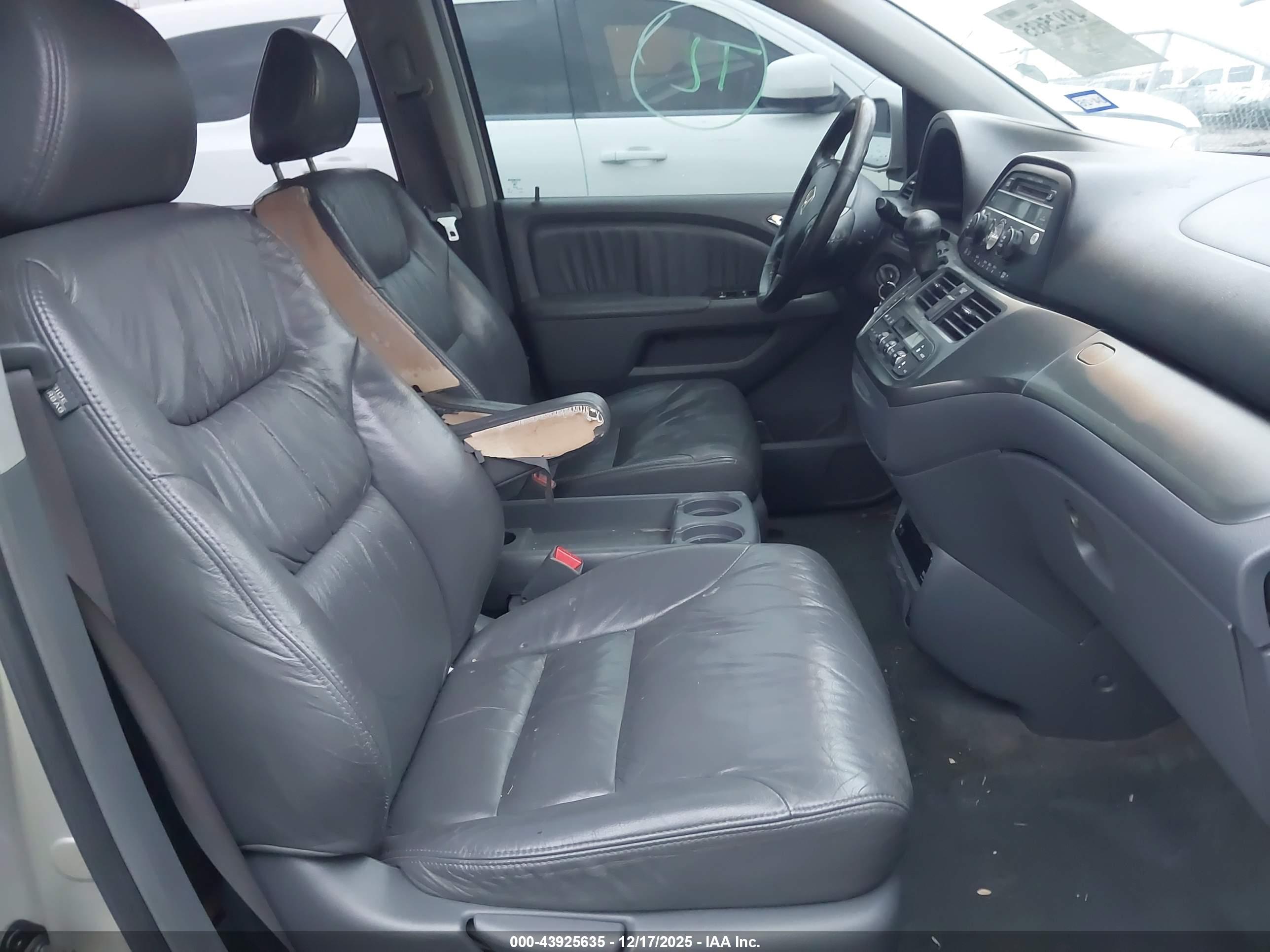 HONDA ODYSSEY image 5