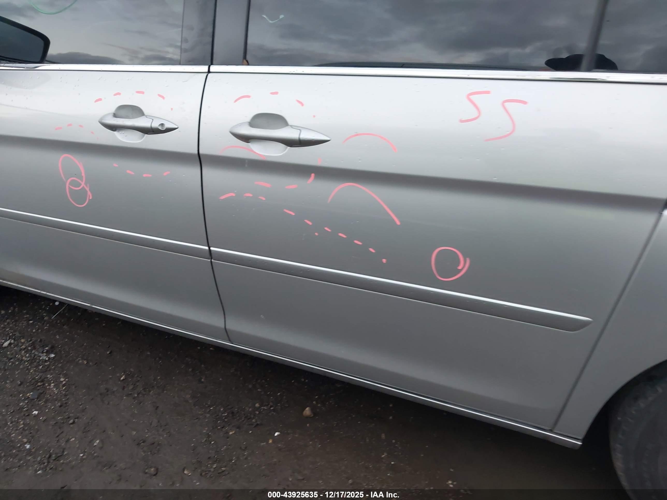 HONDA ODYSSEY image 6