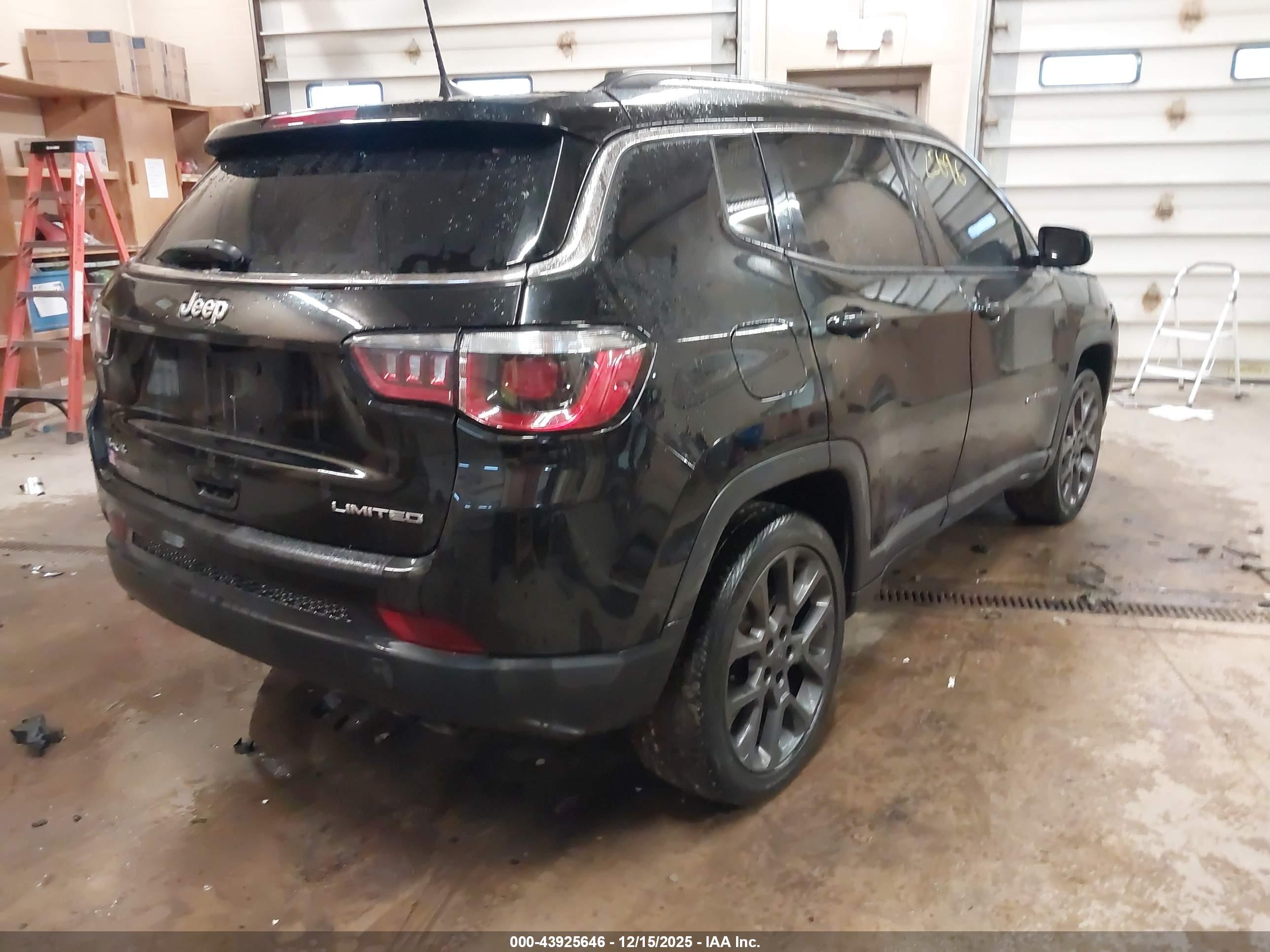 JEEP COMPASS image 4