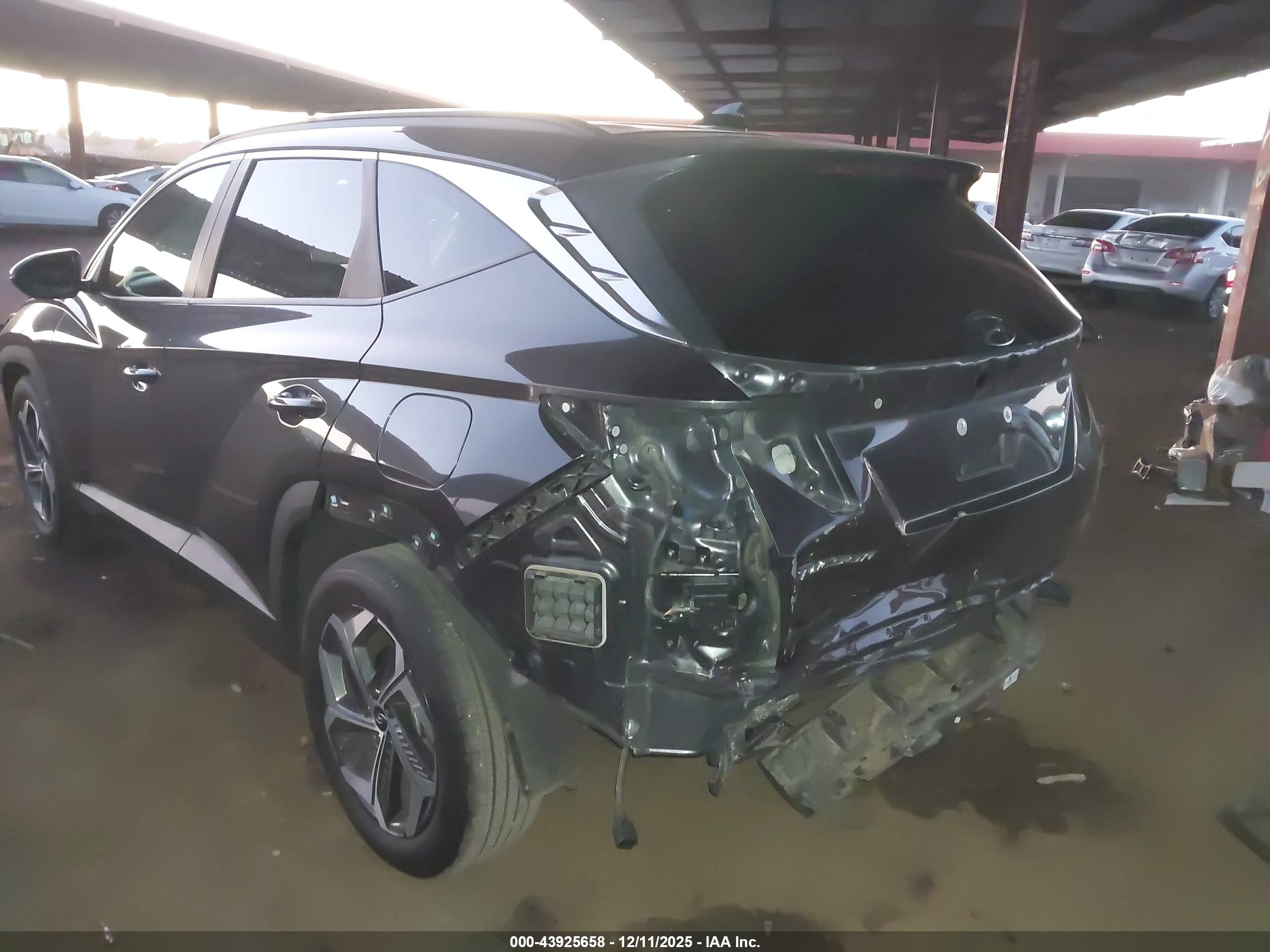 HYUNDAI TUCSON image 6
