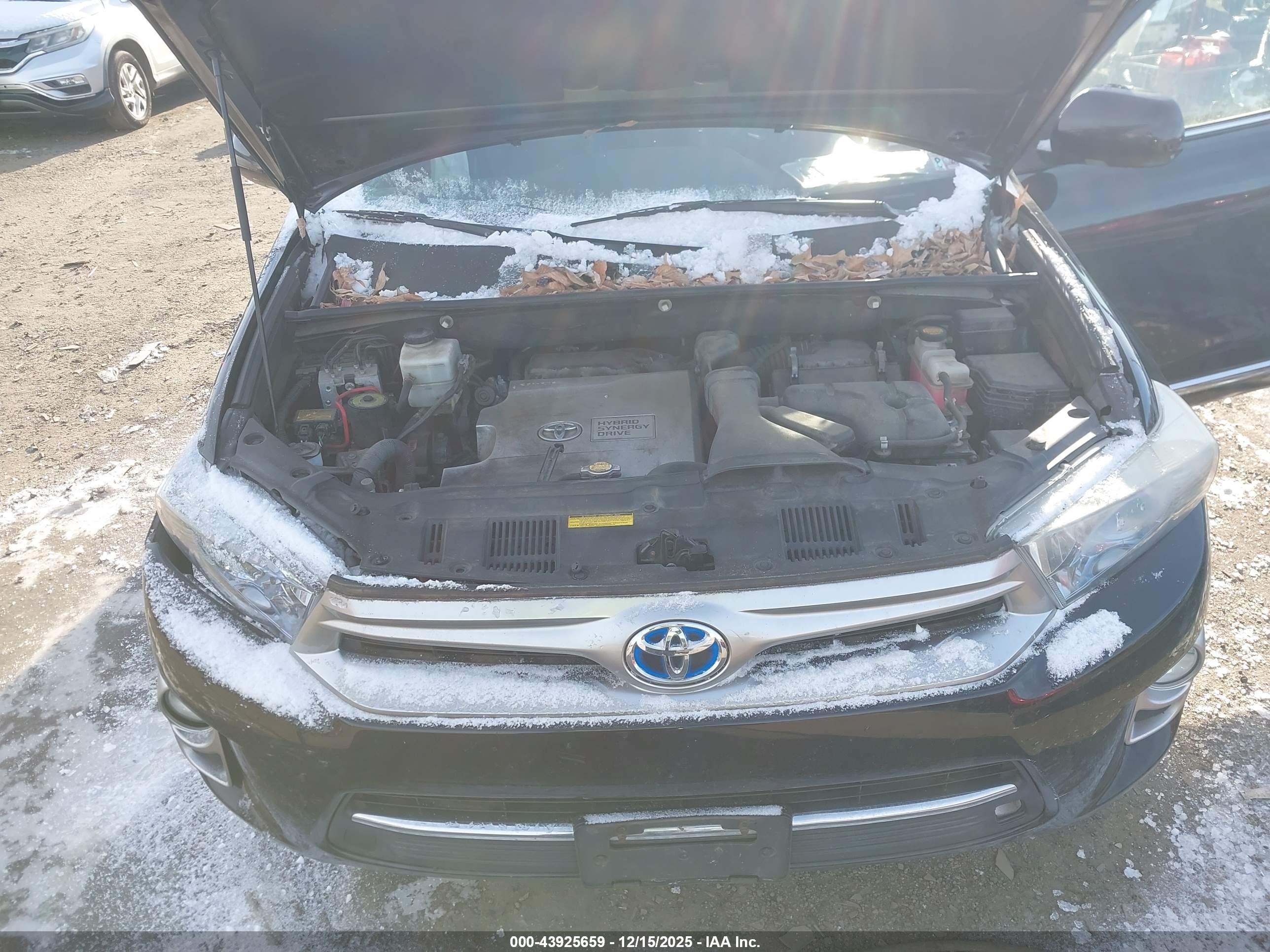 TOYOTA HIGHLANDER image 10