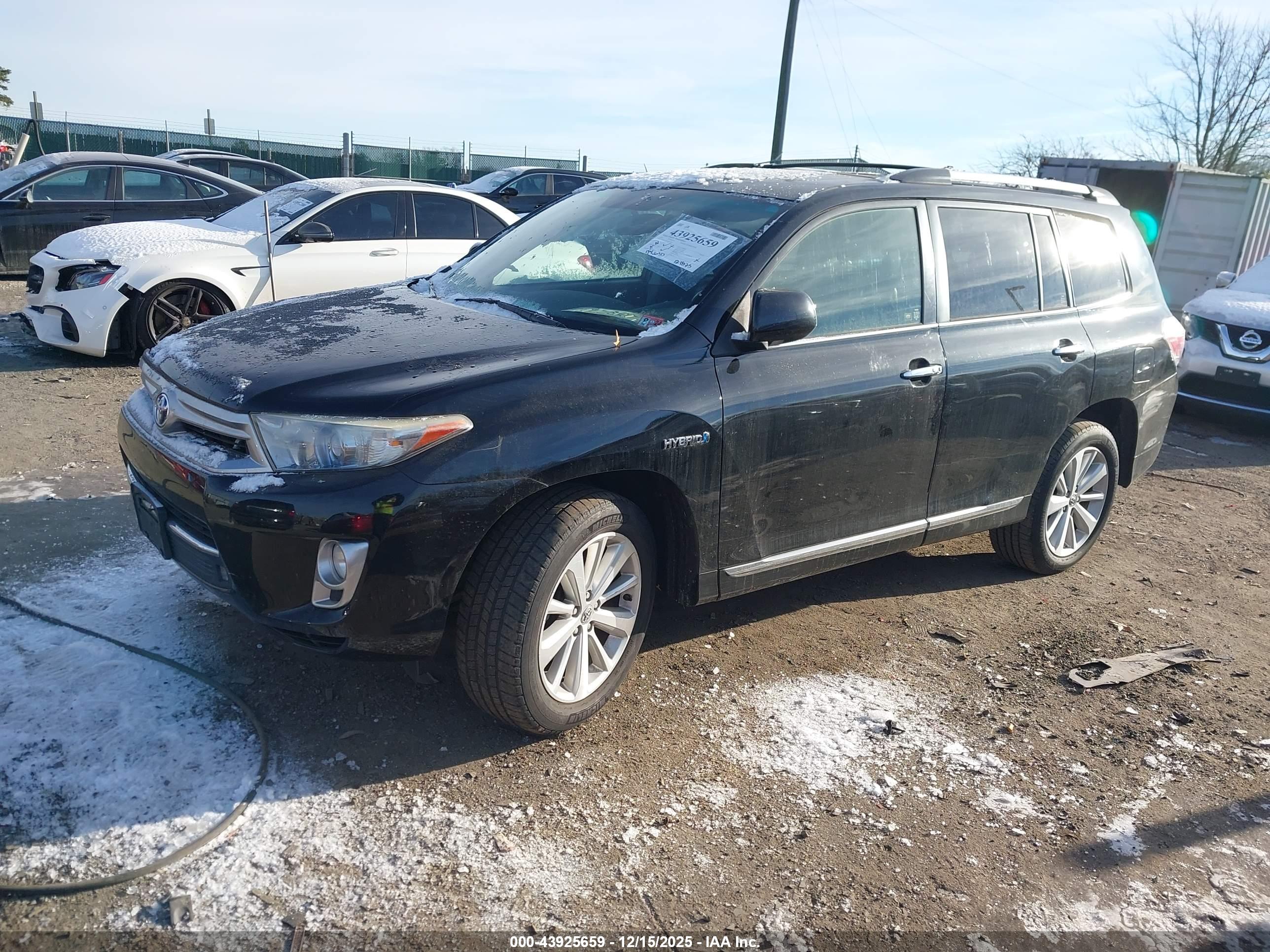 TOYOTA HIGHLANDER image 2