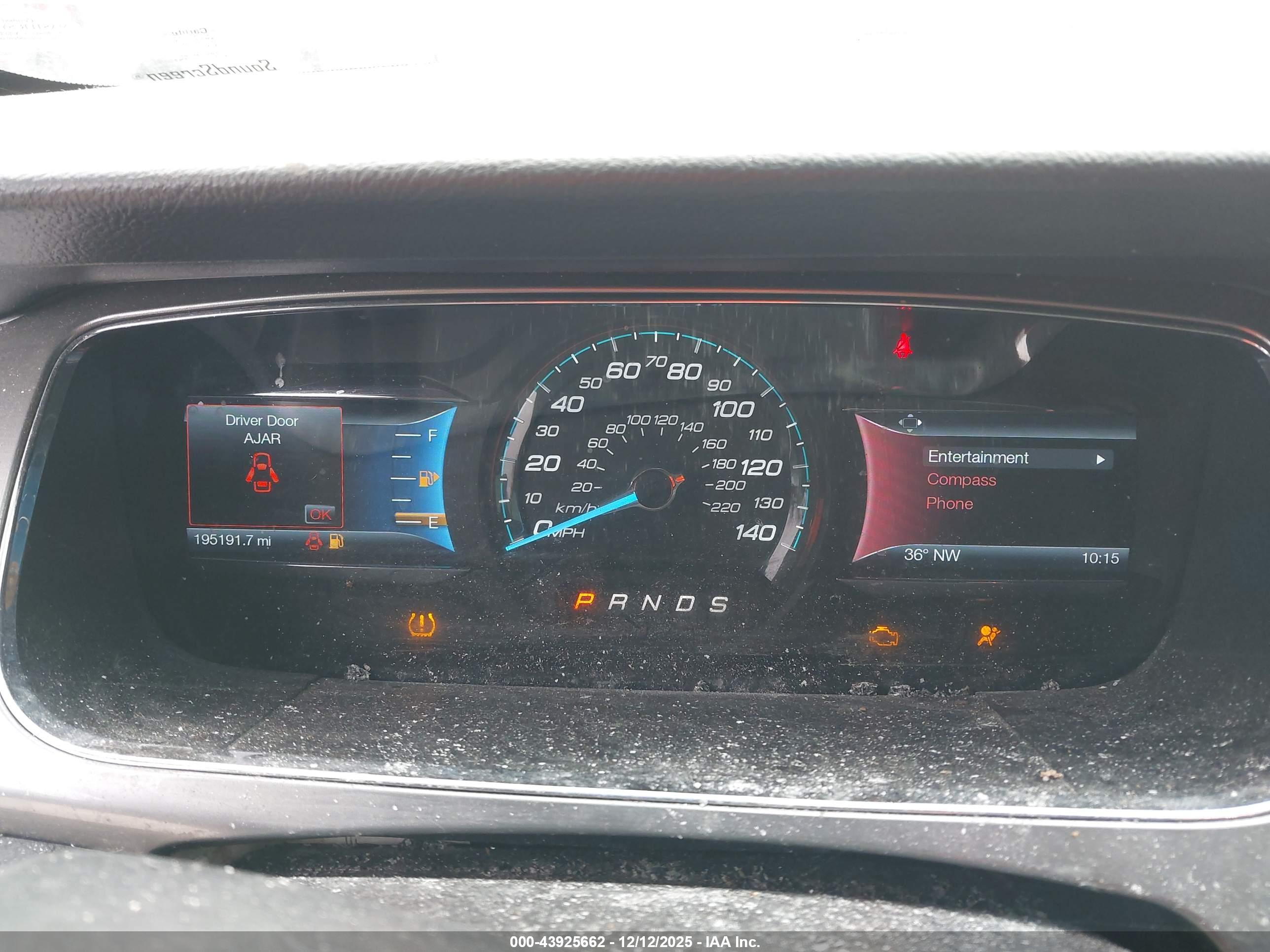 FORD TAURUS image 7