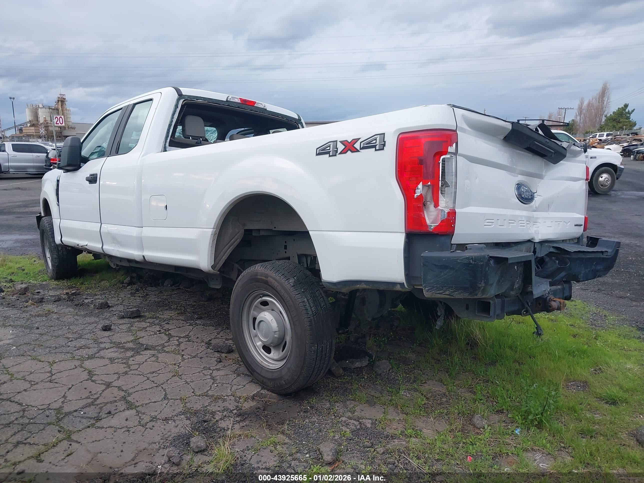 FORD F-250 image 3