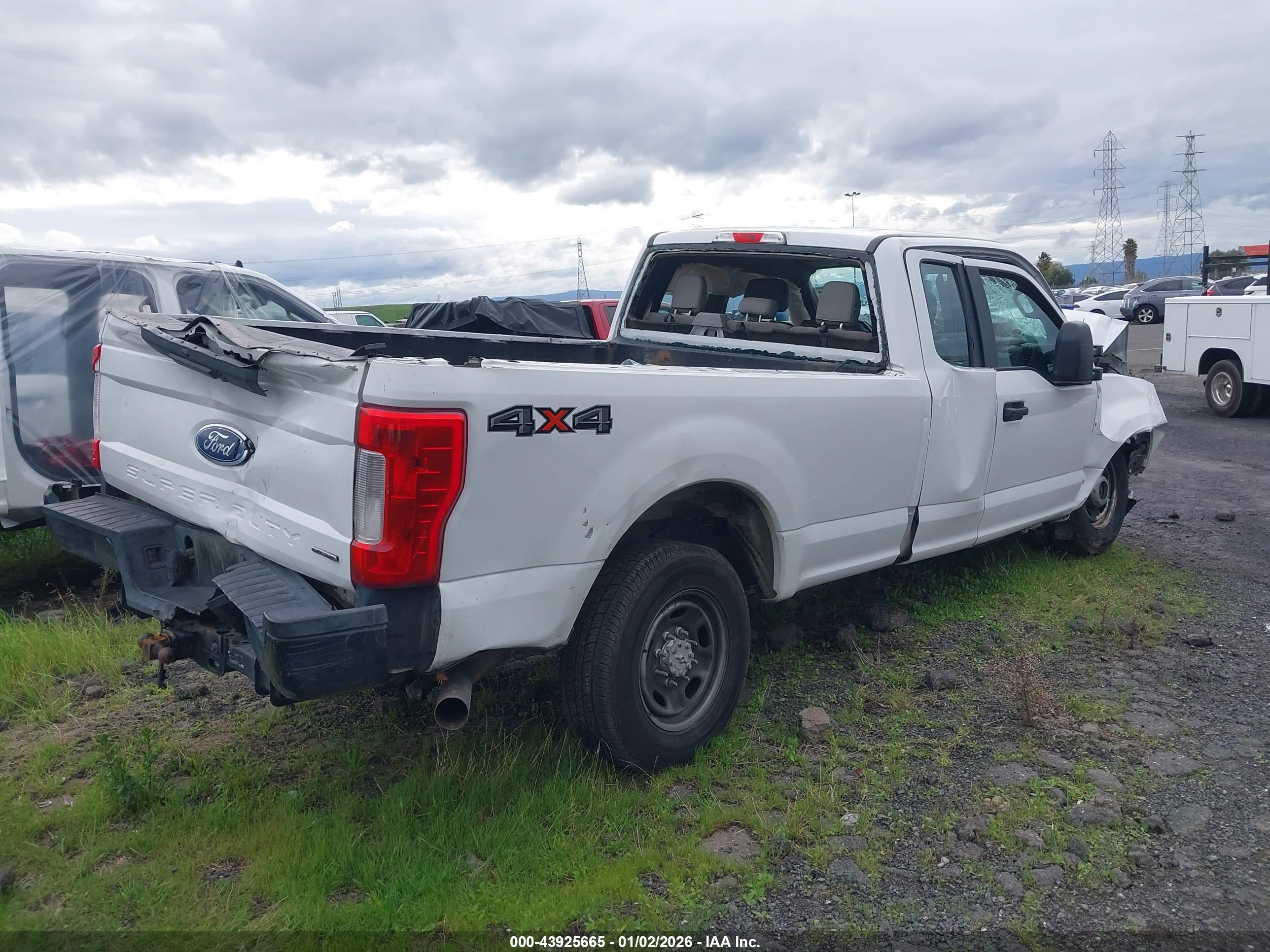 FORD F-250 image 4