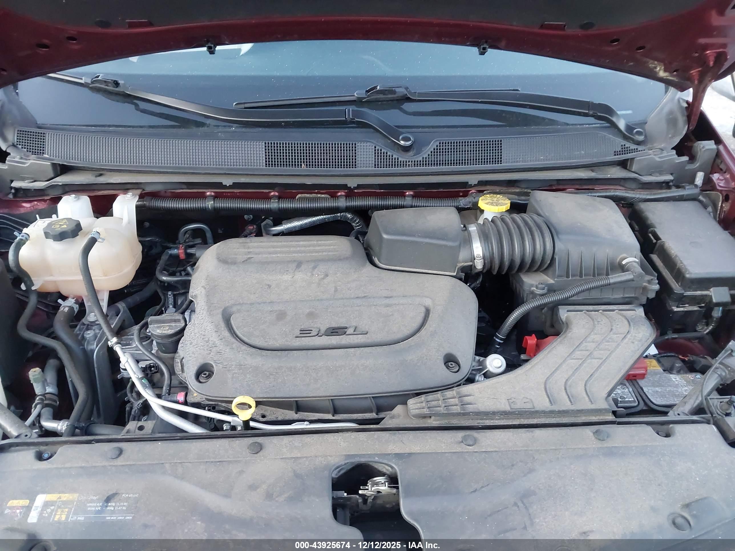 CHRYSLER VOYAGER image 10