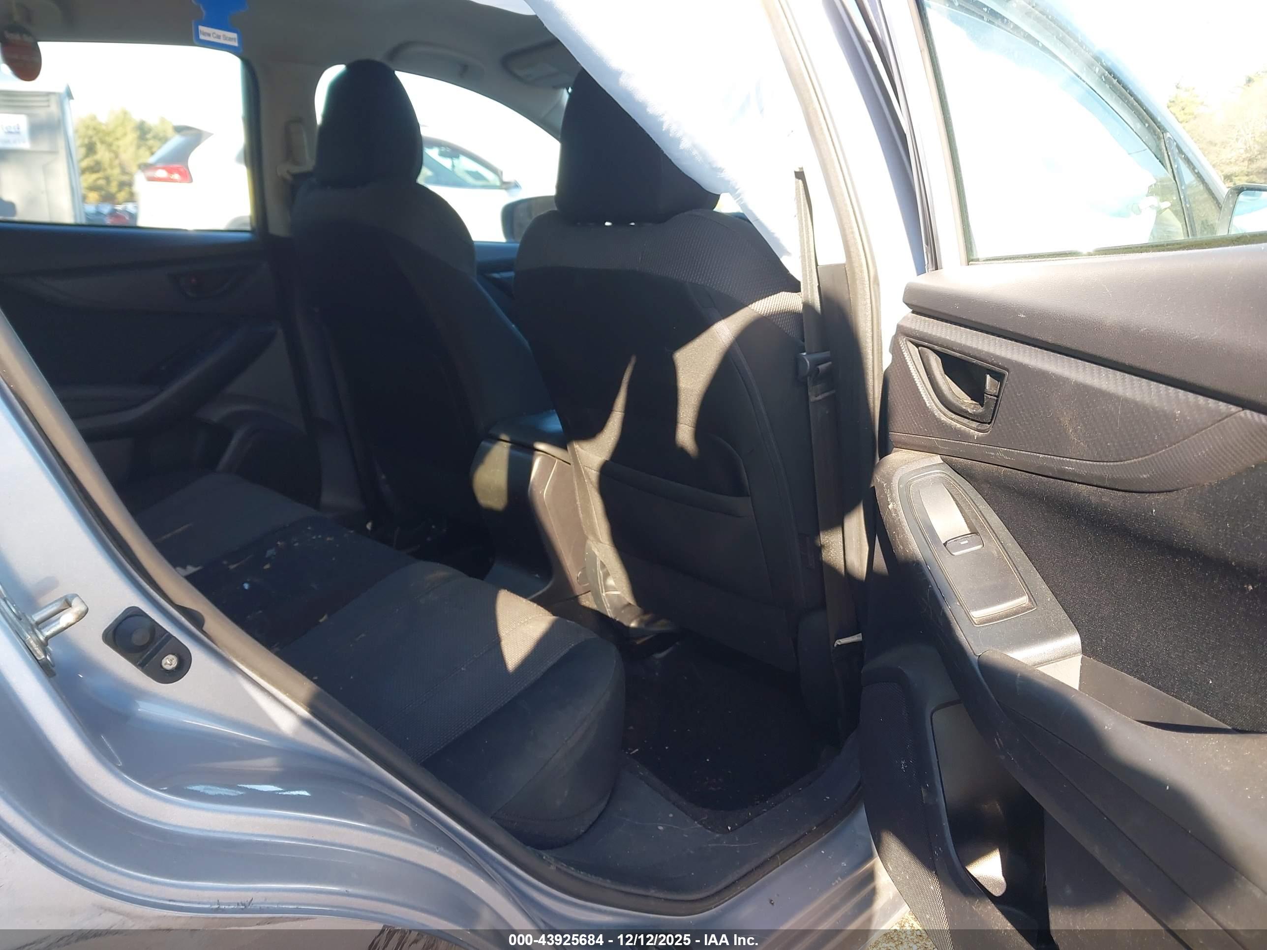 SUBARU IMPREZA image 8