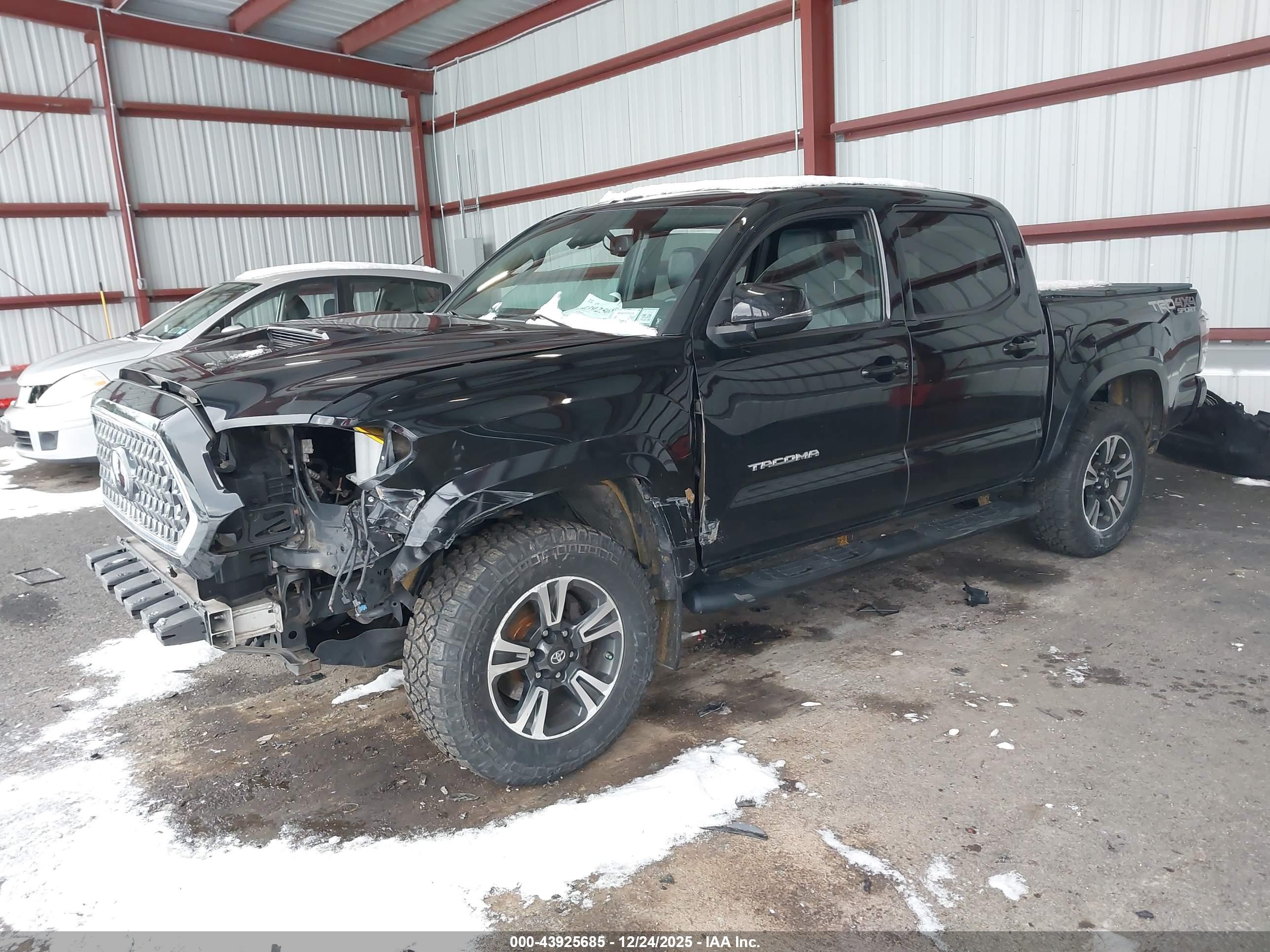 TOYOTA TACOMA image 2