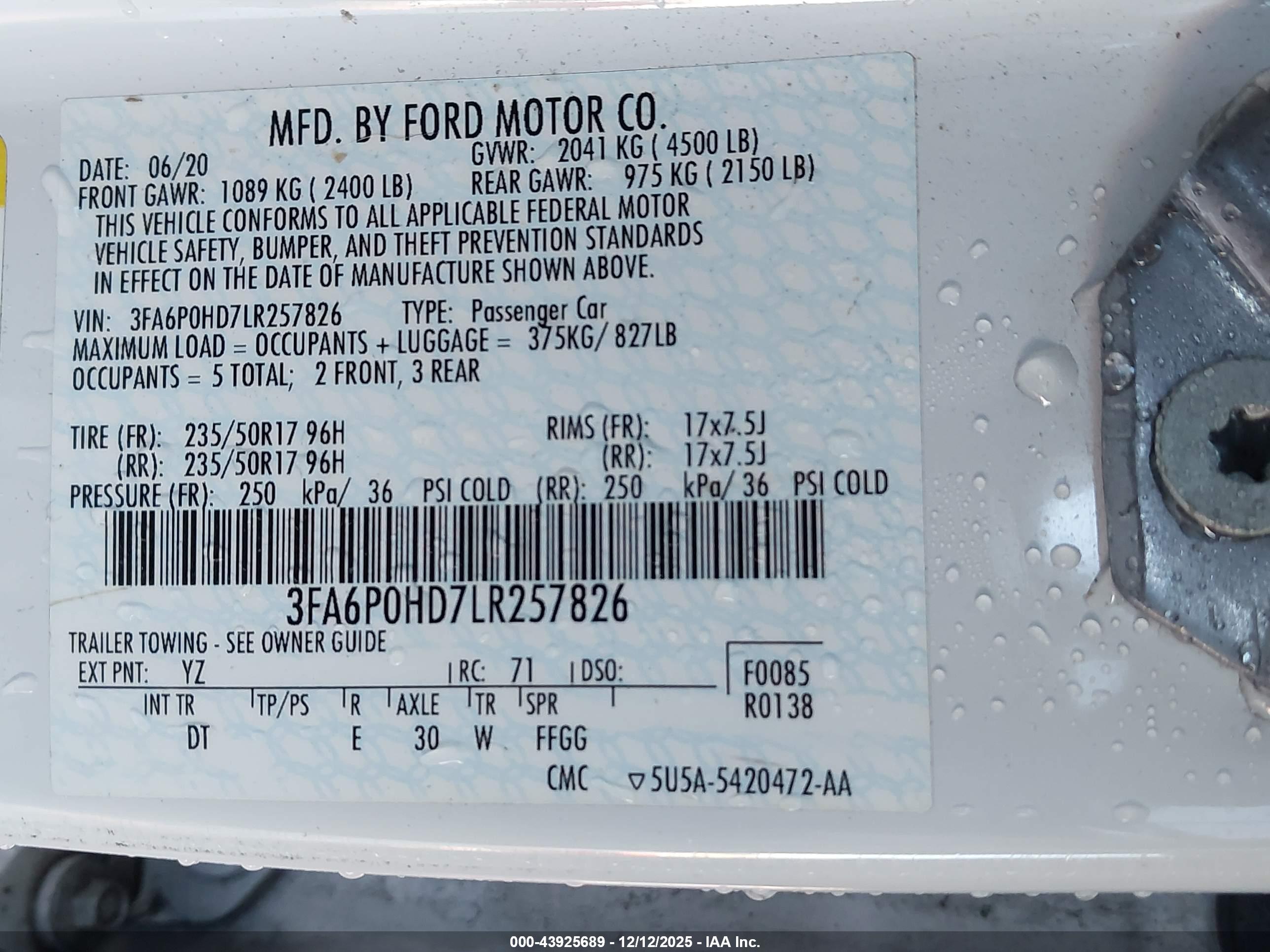 FORD FUSION image 9