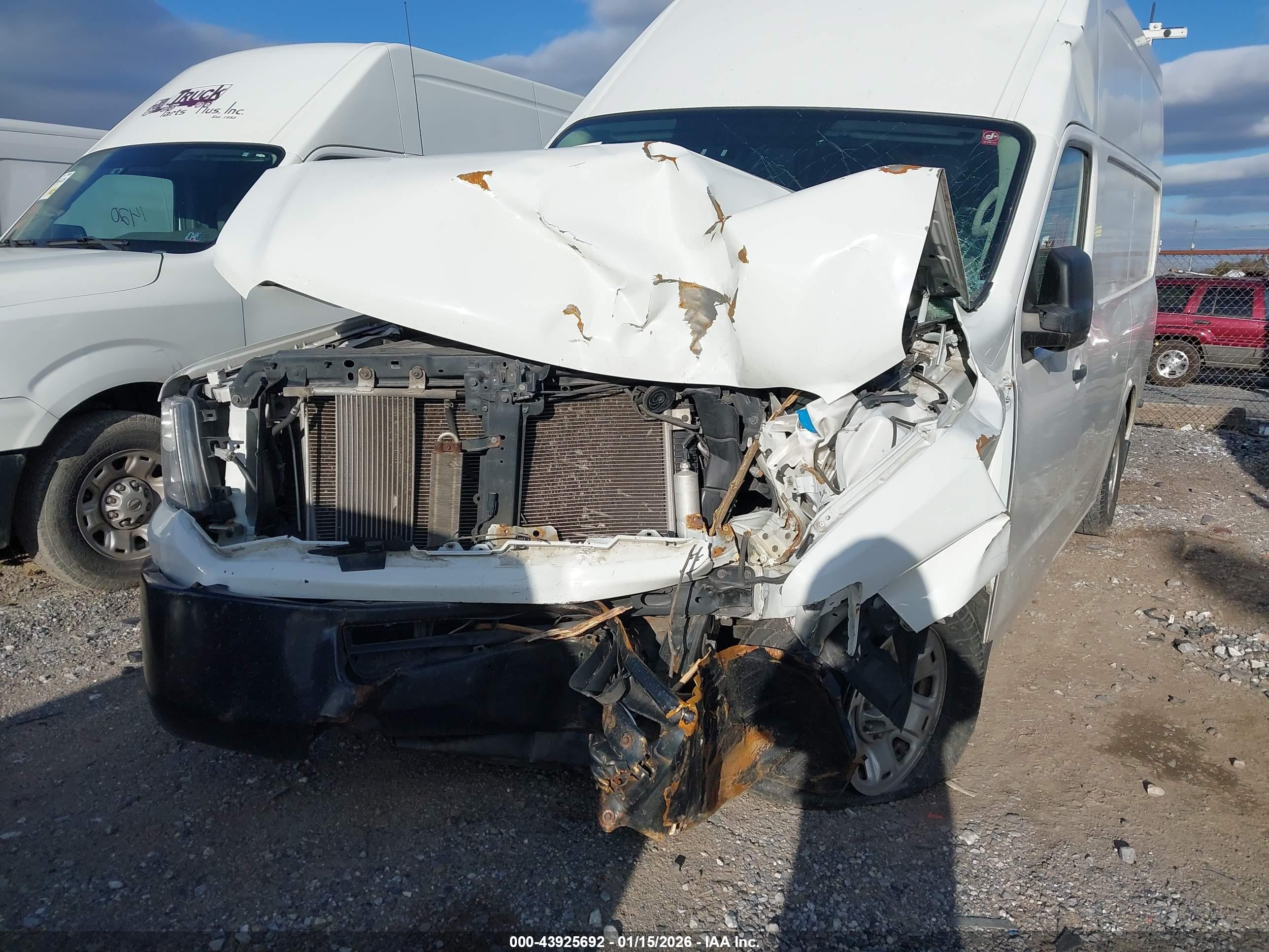 NISSAN NV image 6