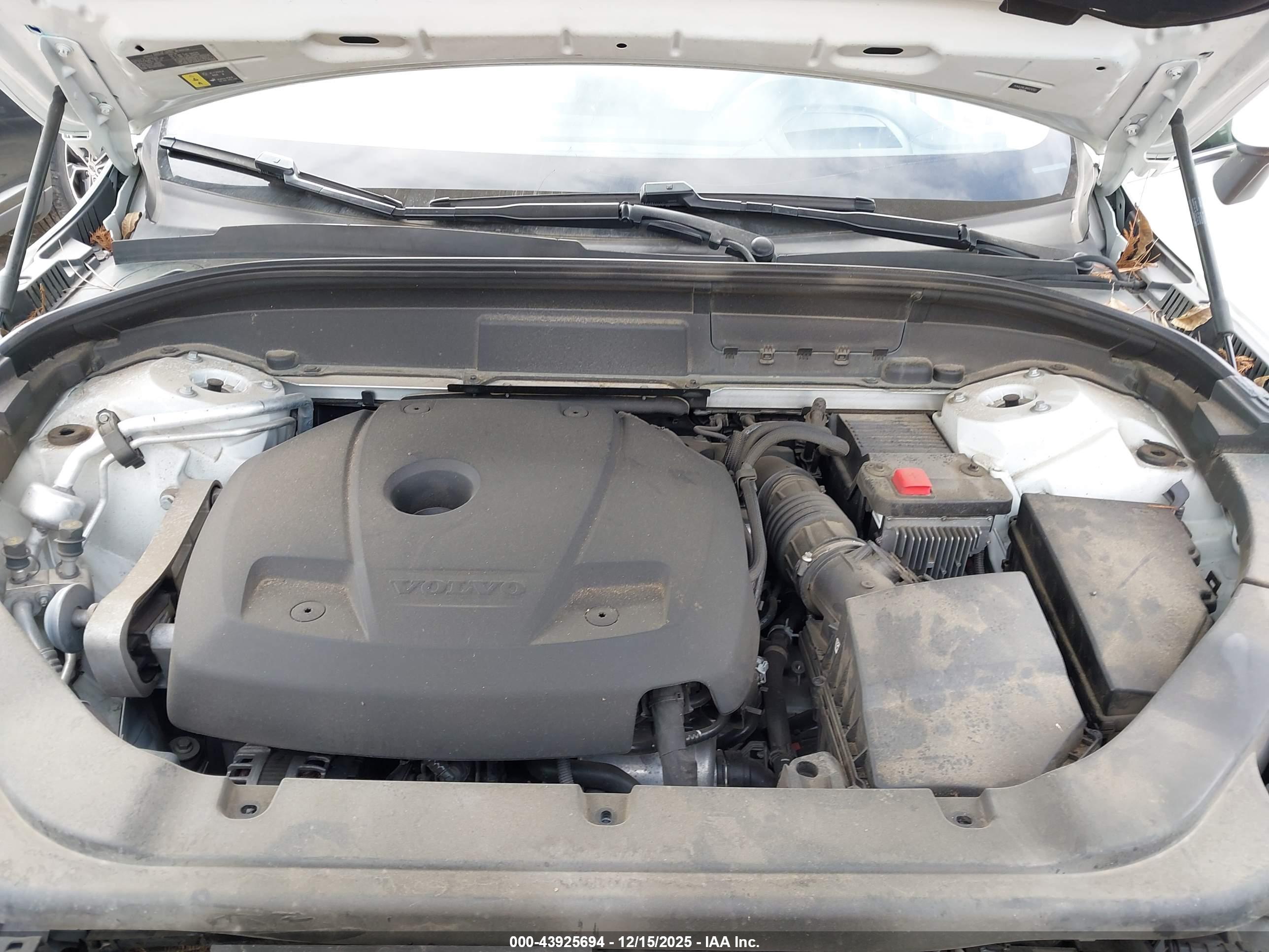 VOLVO XC60 image 10