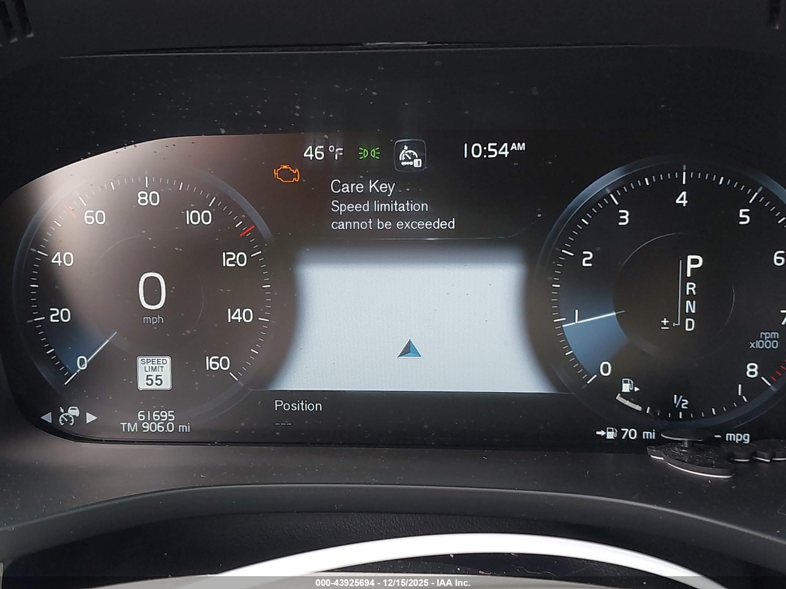VOLVO XC60 image 7