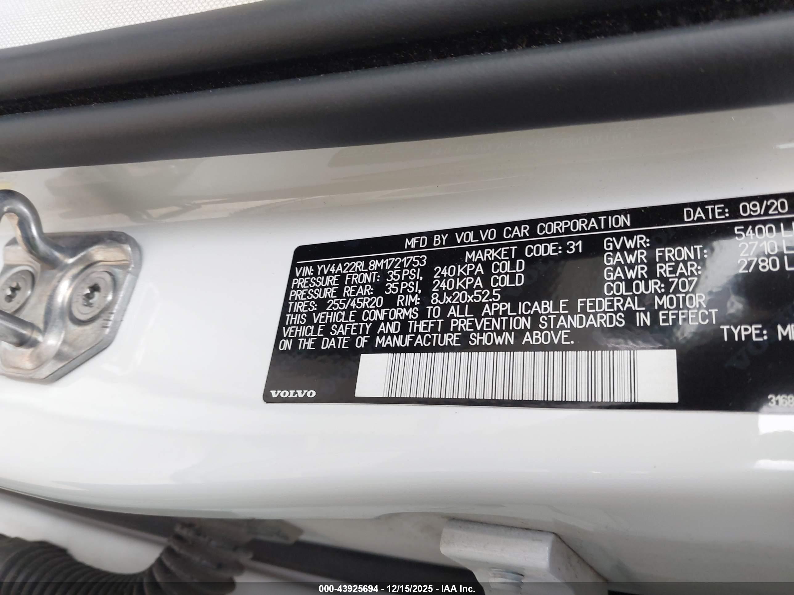 VOLVO XC60 image 9