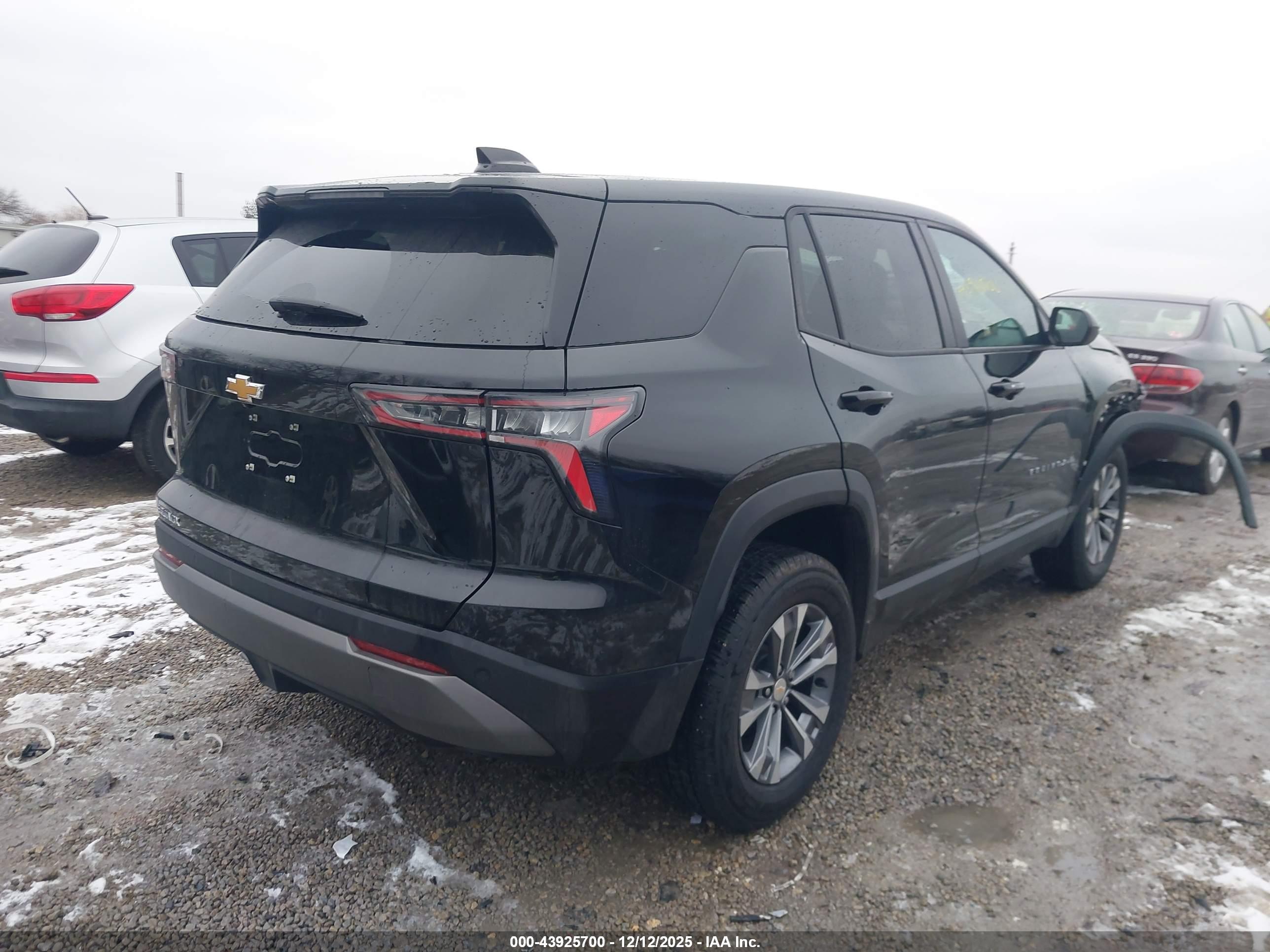 CHEVROLET EQUINOX image 4