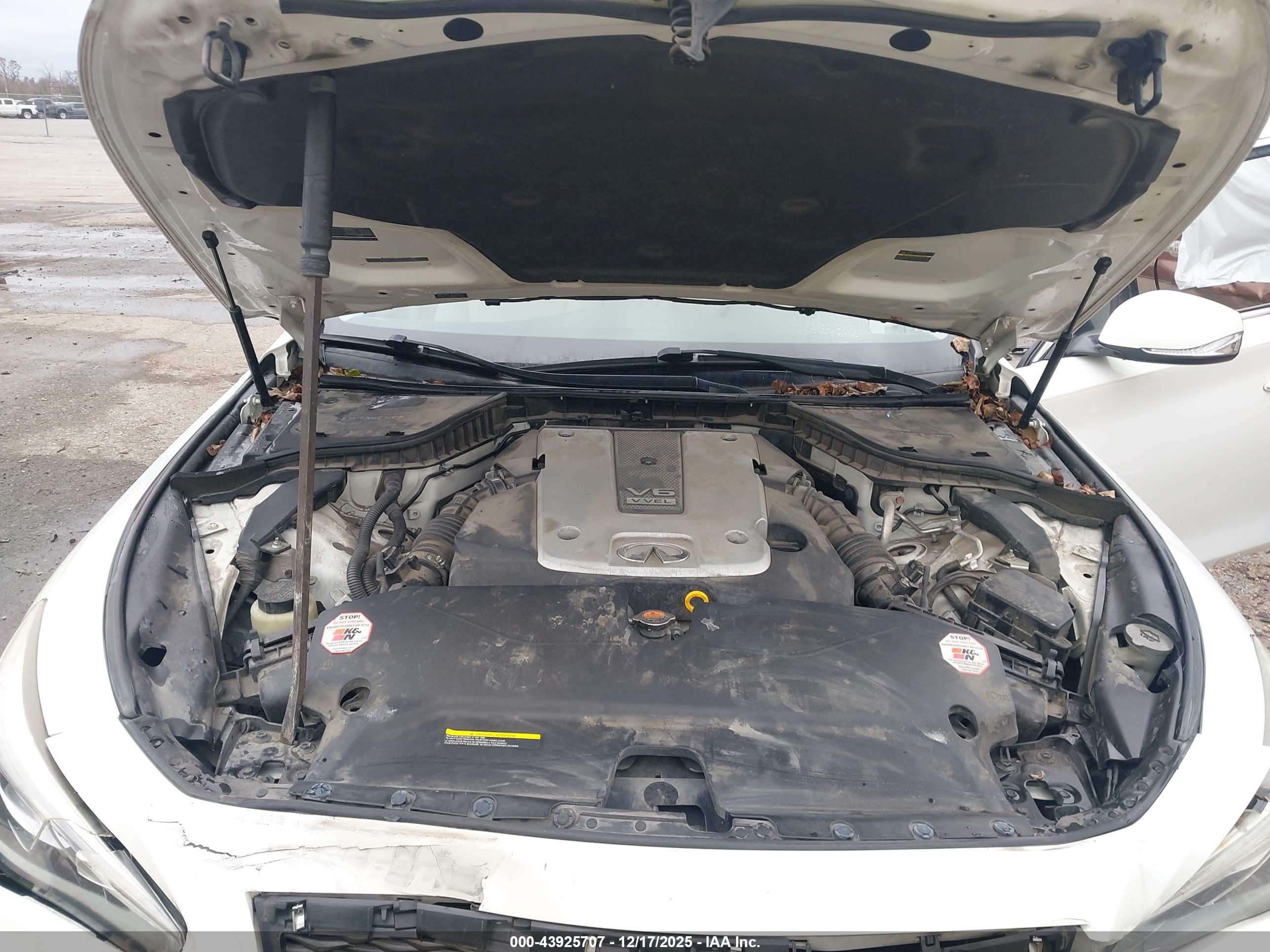 INFINITI Q50 image 10