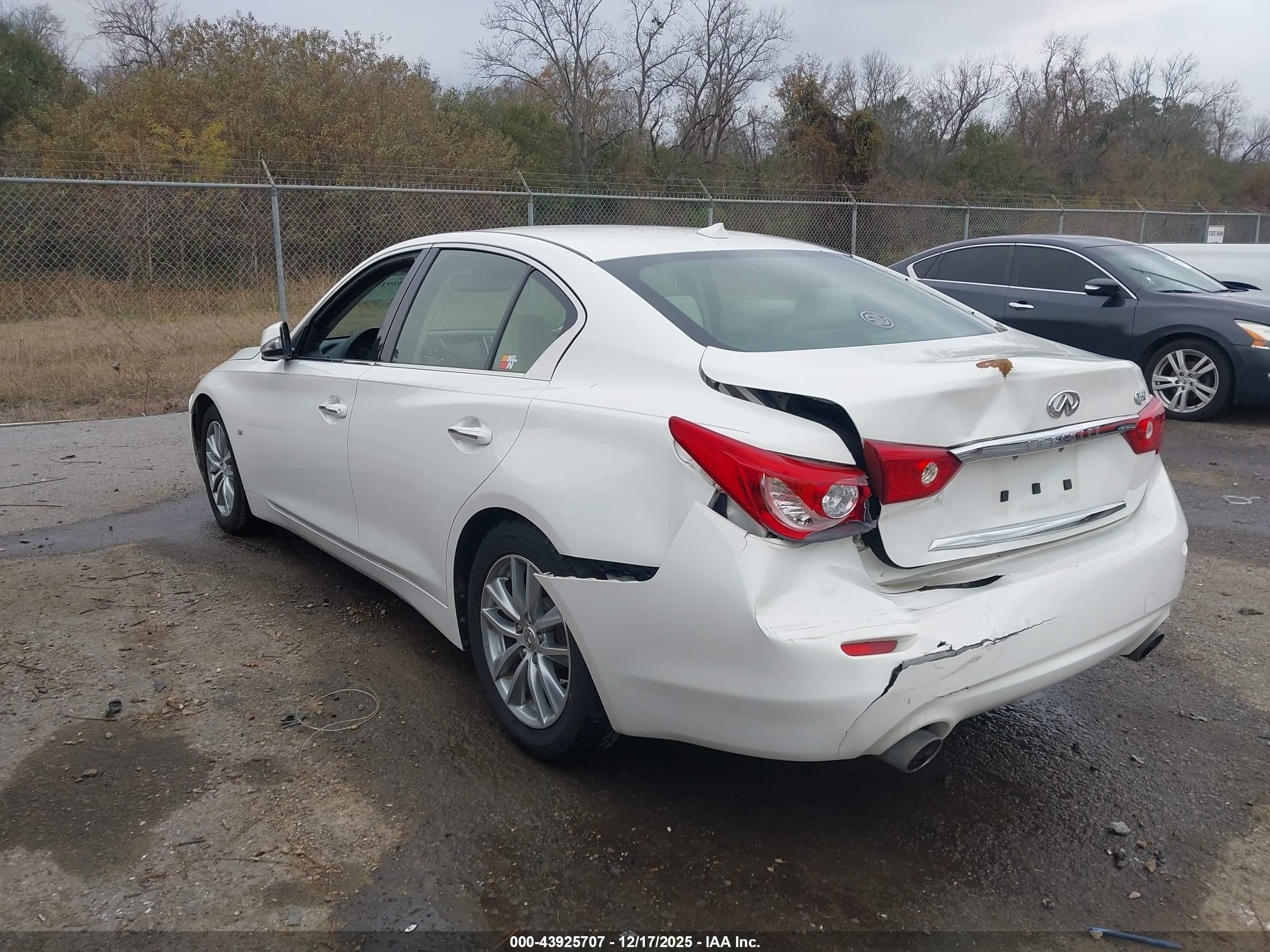 INFINITI Q50 image 3