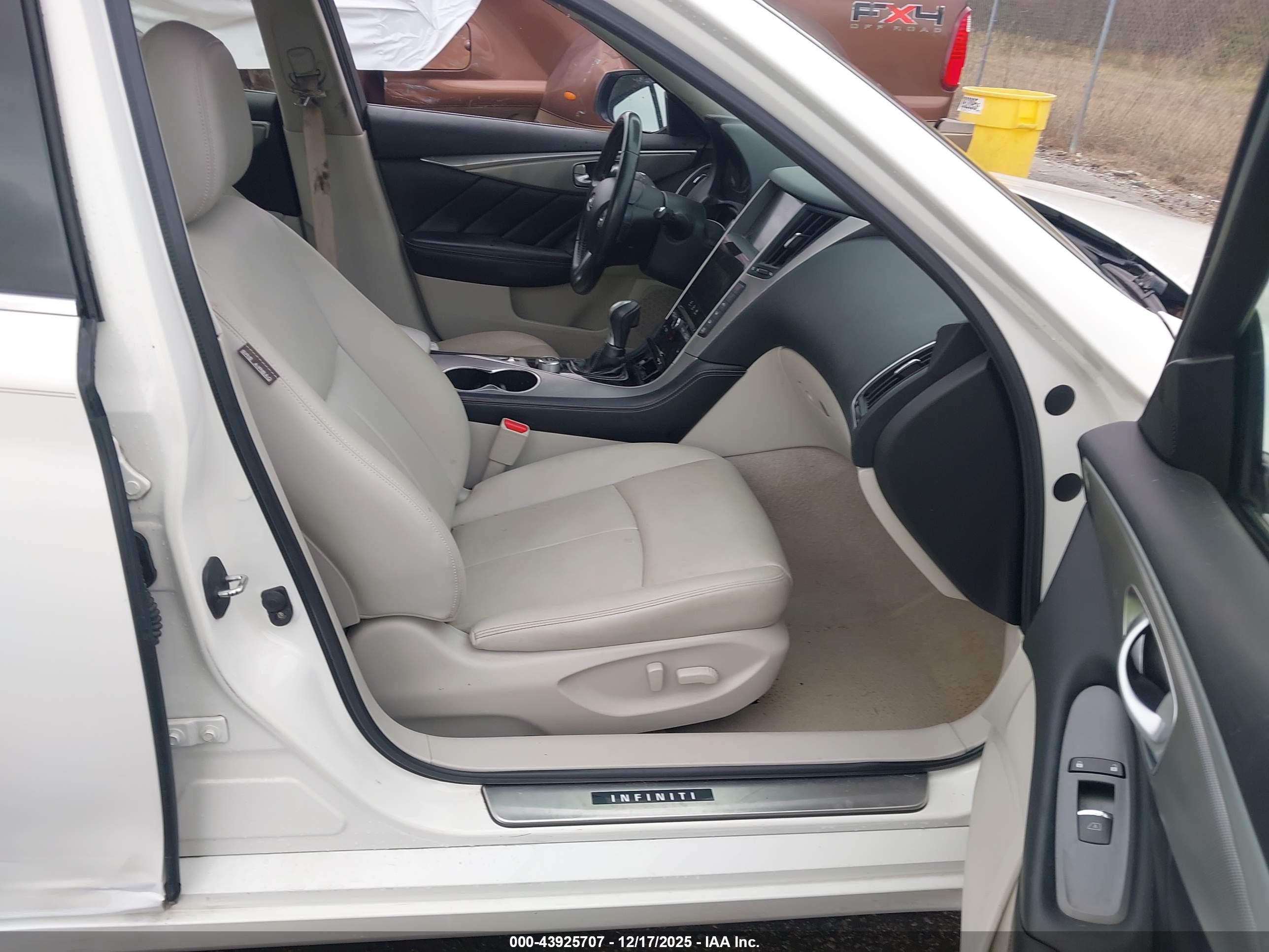 INFINITI Q50 image 5