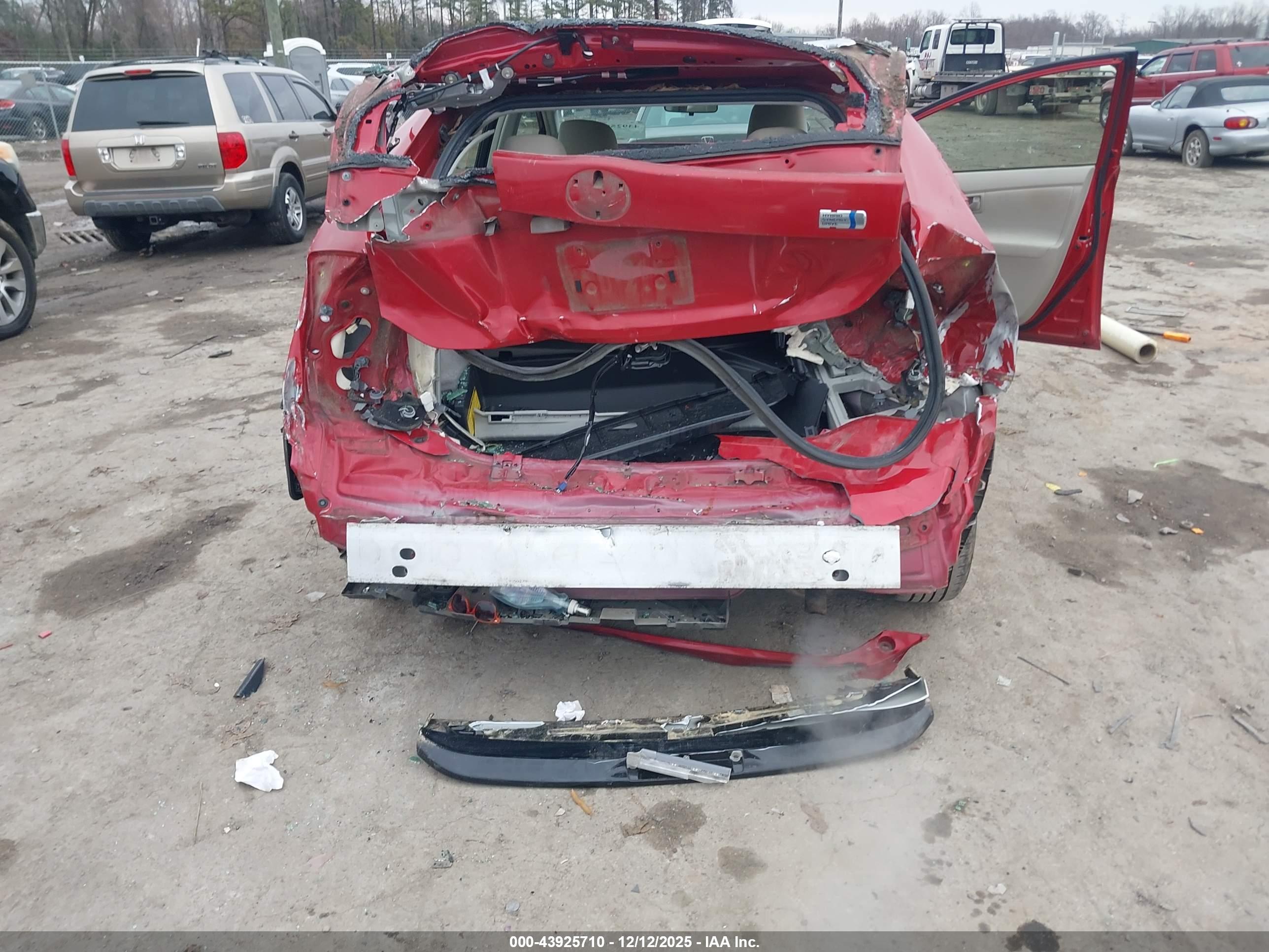 TOYOTA PRIUS image 6